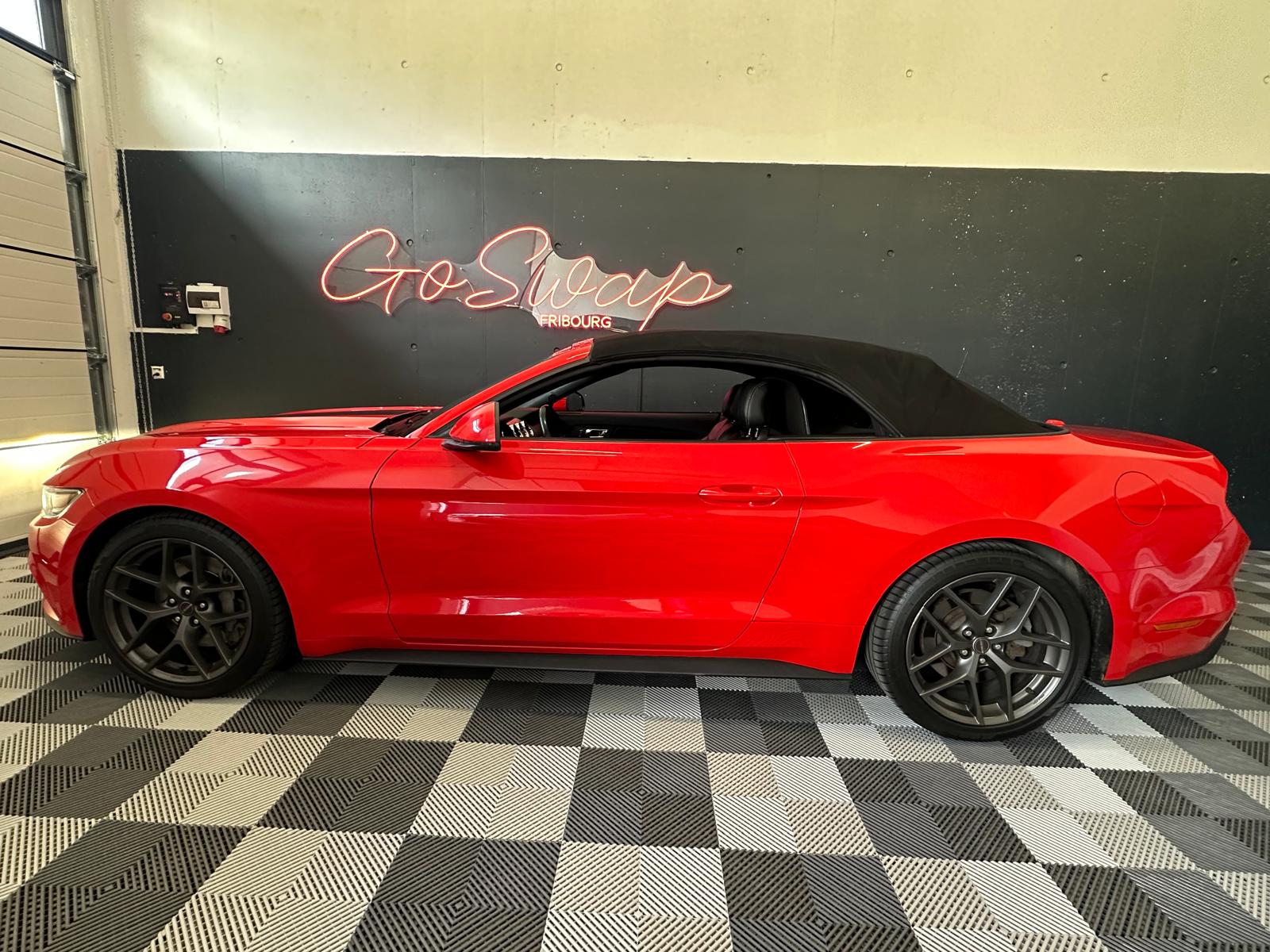 FORD Mustang Convertible 2.3-image-2