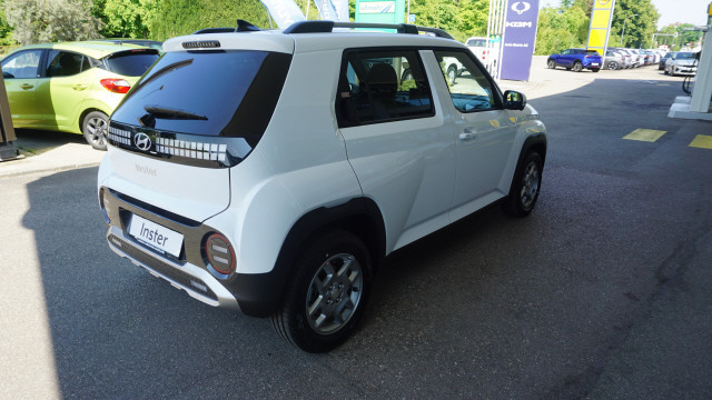 HYUNDAI Inster 49kWh Amplia-image-5