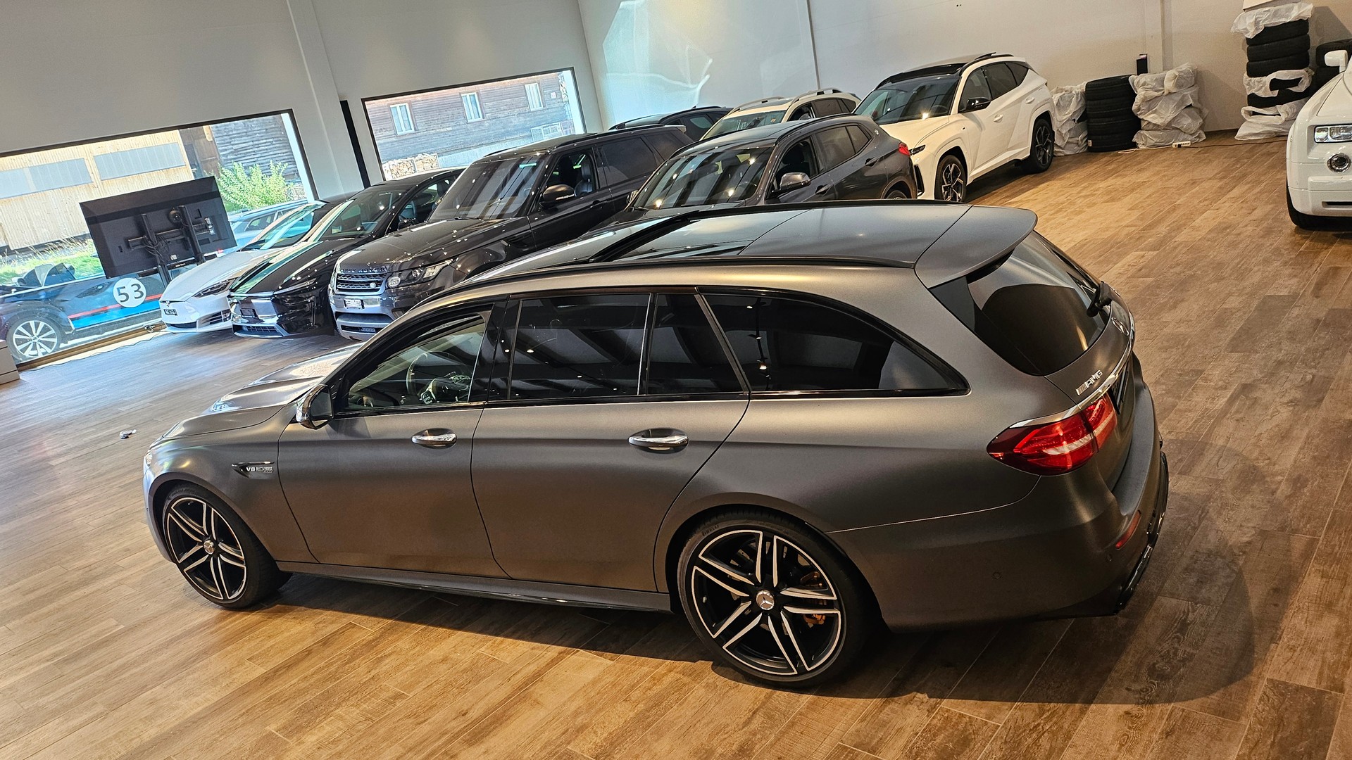 MERCEDES-BENZ E 63 AMG S 4 Matic 9G-Tronic, 612 PS selenitgrau, Top Ausstattung AMG Performance-Abgasanlageđ„-image-15