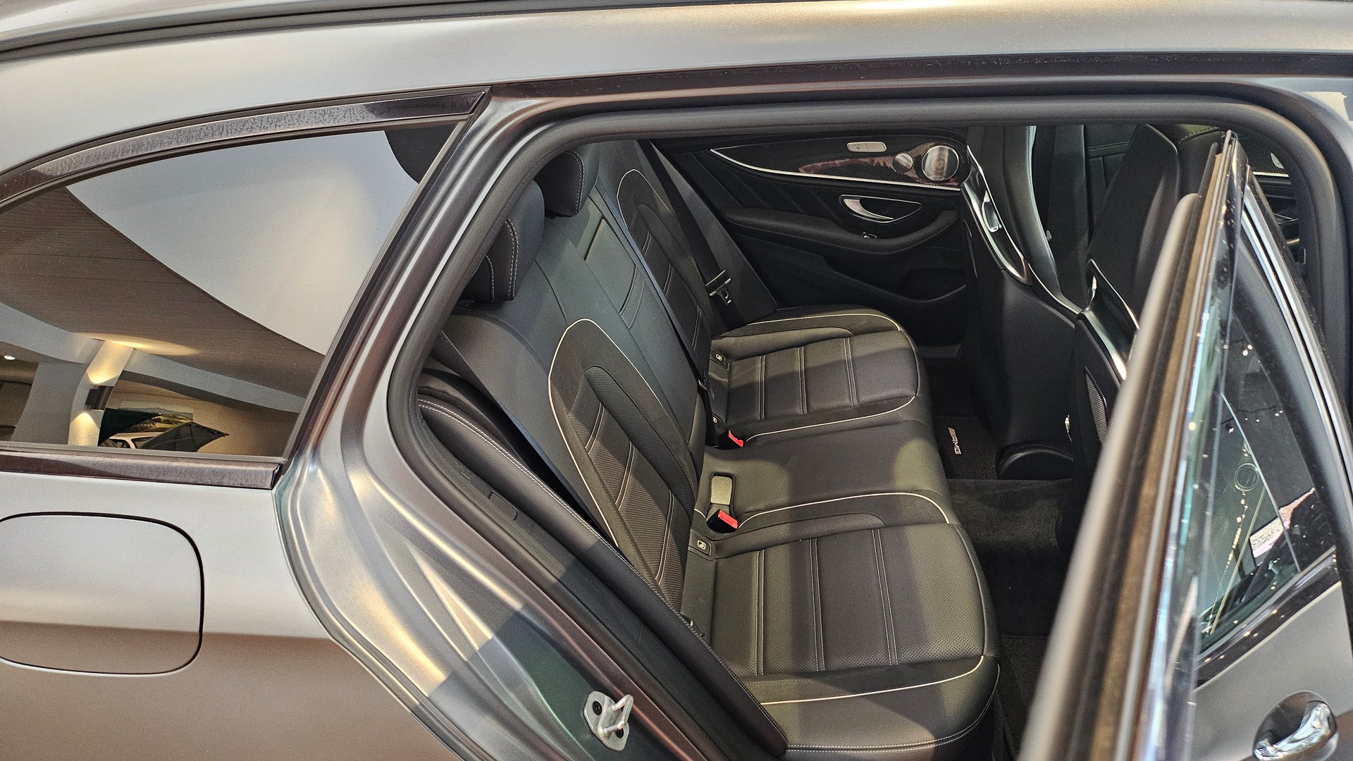 MERCEDES-BENZ E 63 AMG S 4 Matic 9G-Tronic, 612 PS selenitgrau, Top Ausstattung AMG Performance-Abgasanlageđ„-image-18