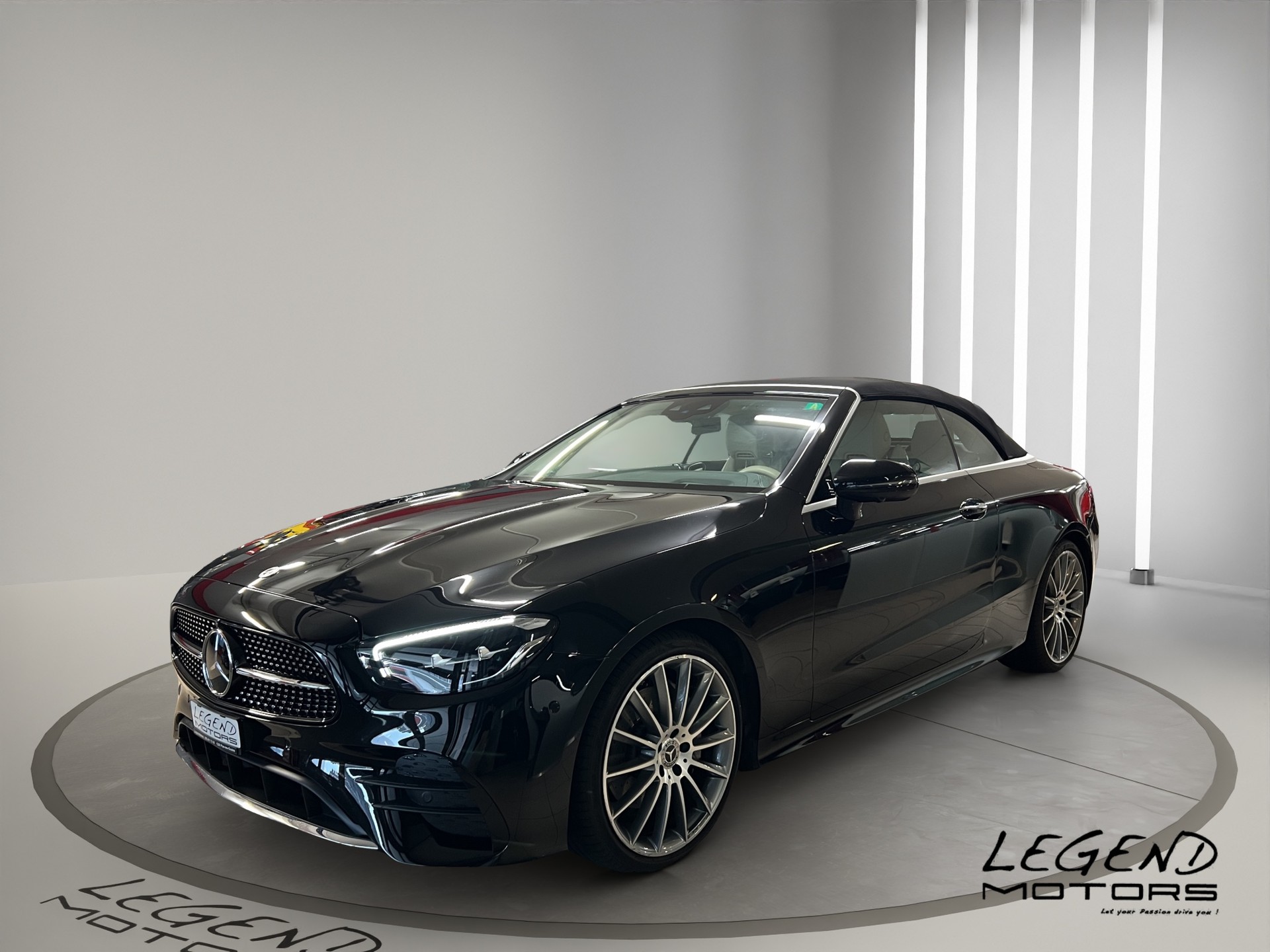 MERCEDES-BENZ E 200 Cabriolet 4Matic AMG Line 9G-Tronic-showroom-element-2