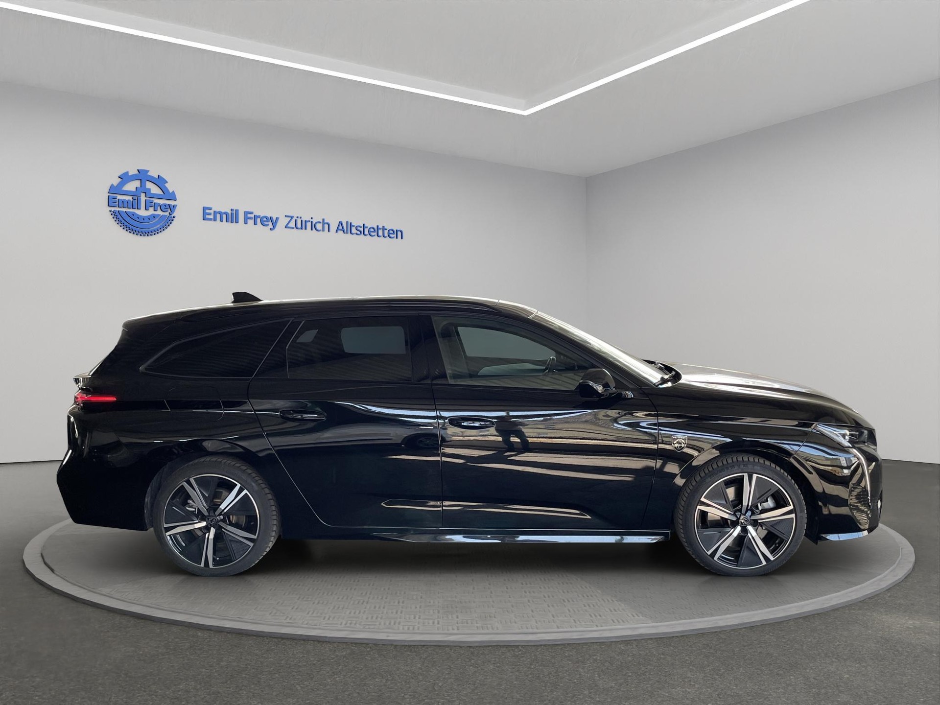PEUGEOT 308 SW 1.6 PHEV 180 GT (Plug-in Hybrid)-showroom-element-3