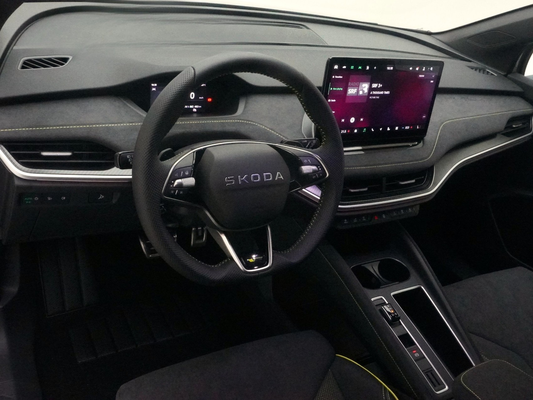 SKODA Elroq RS 4x4-image-9