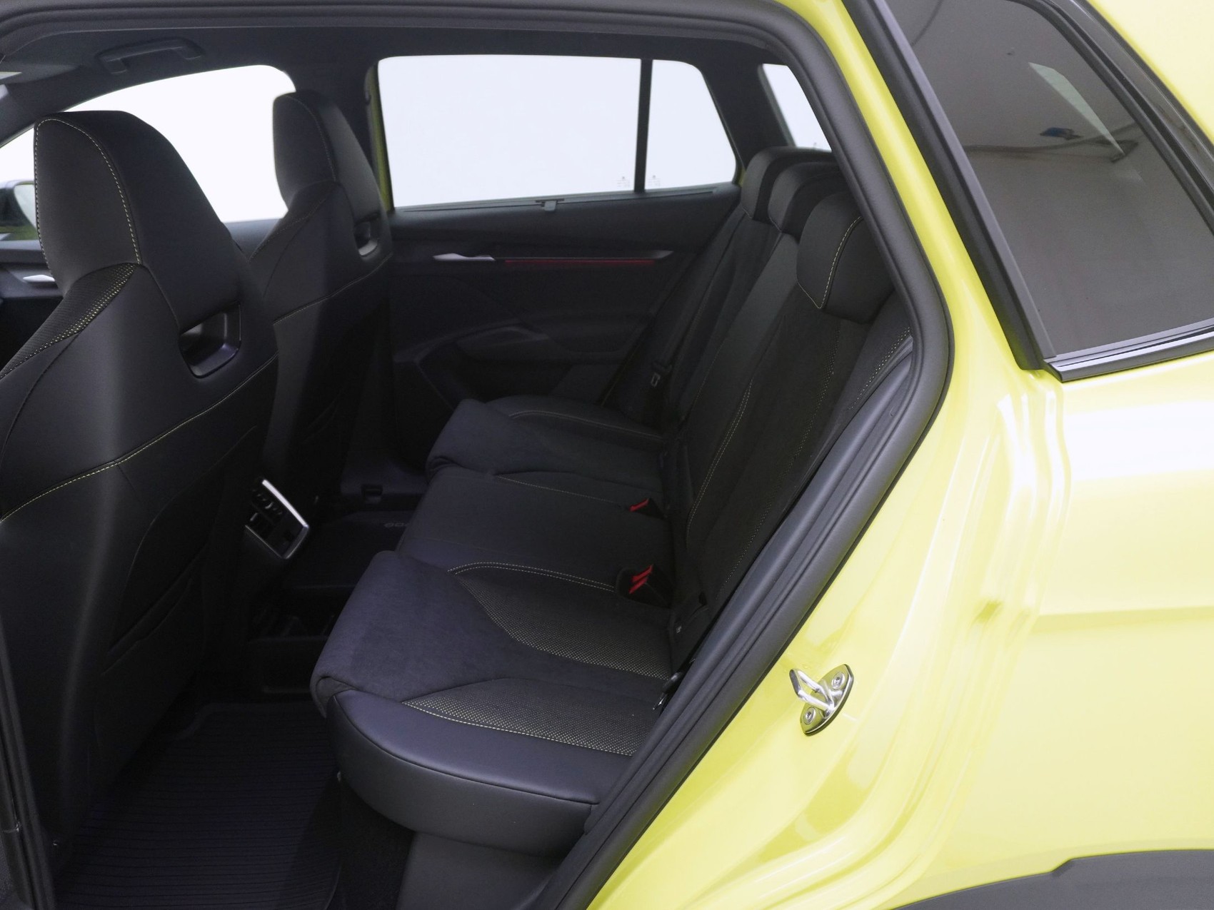 SKODA Elroq RS 4x4-image-13