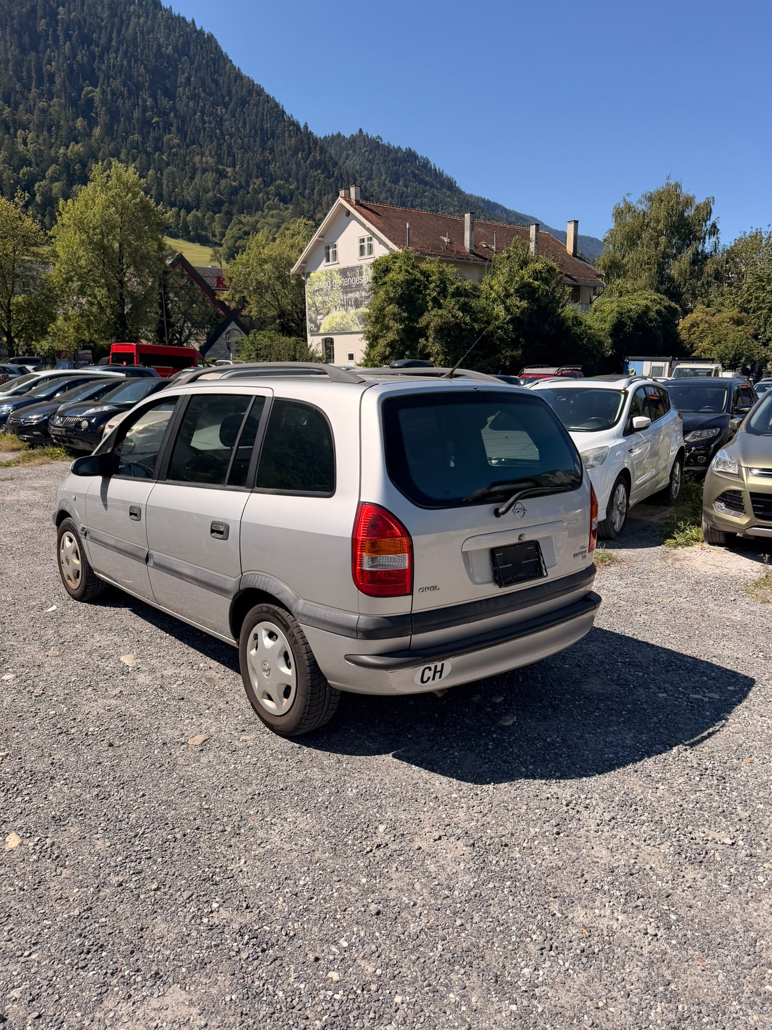 OPEL Zafira 1.8i 16V-image-1