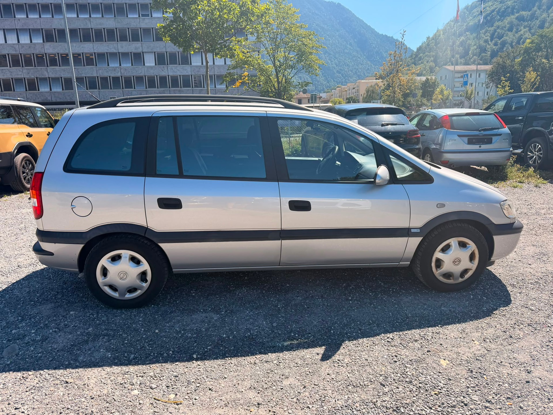 OPEL Zafira 1.8i 16V-image-5