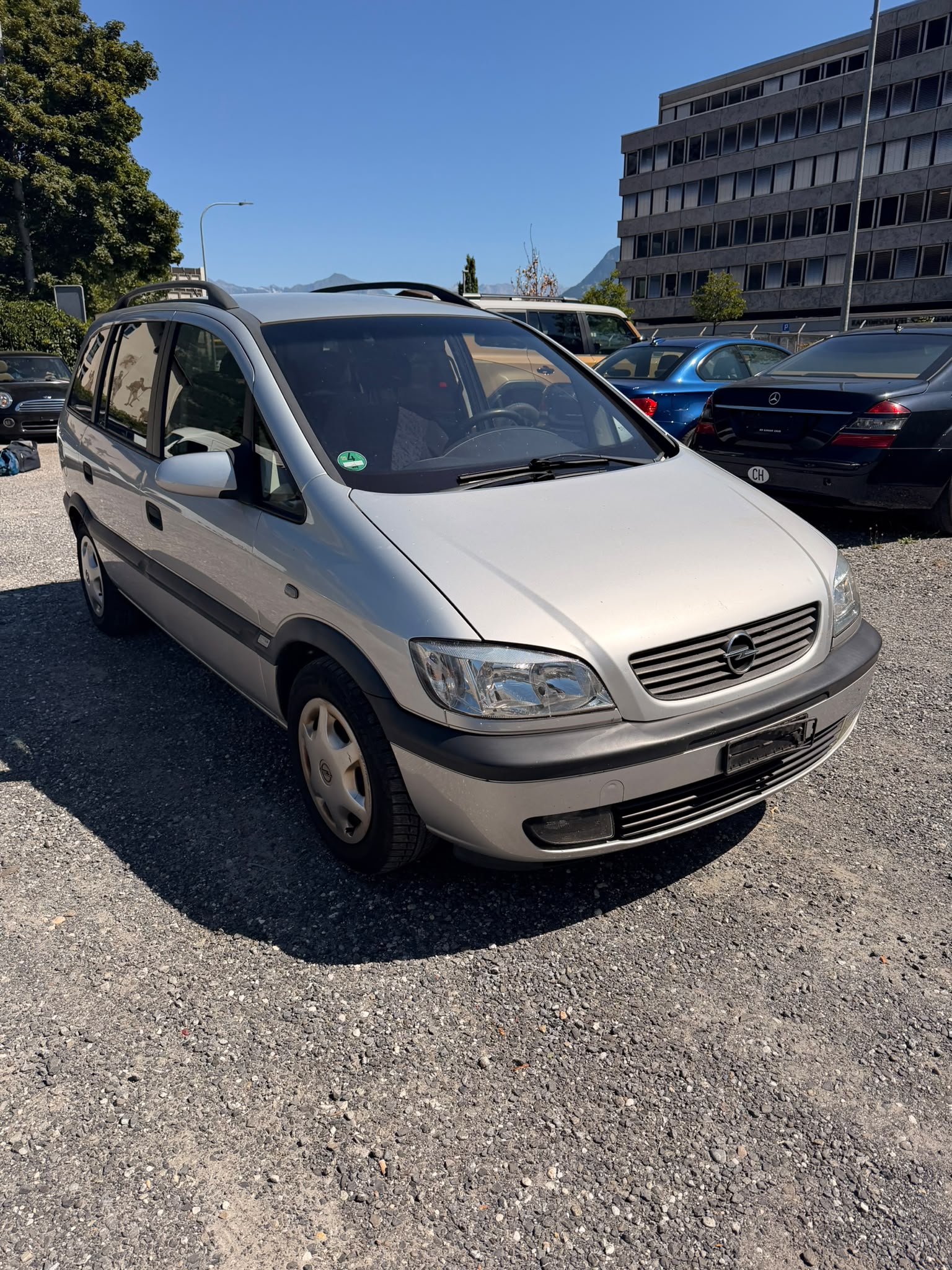 OPEL Zafira 1.8i 16V-image-12