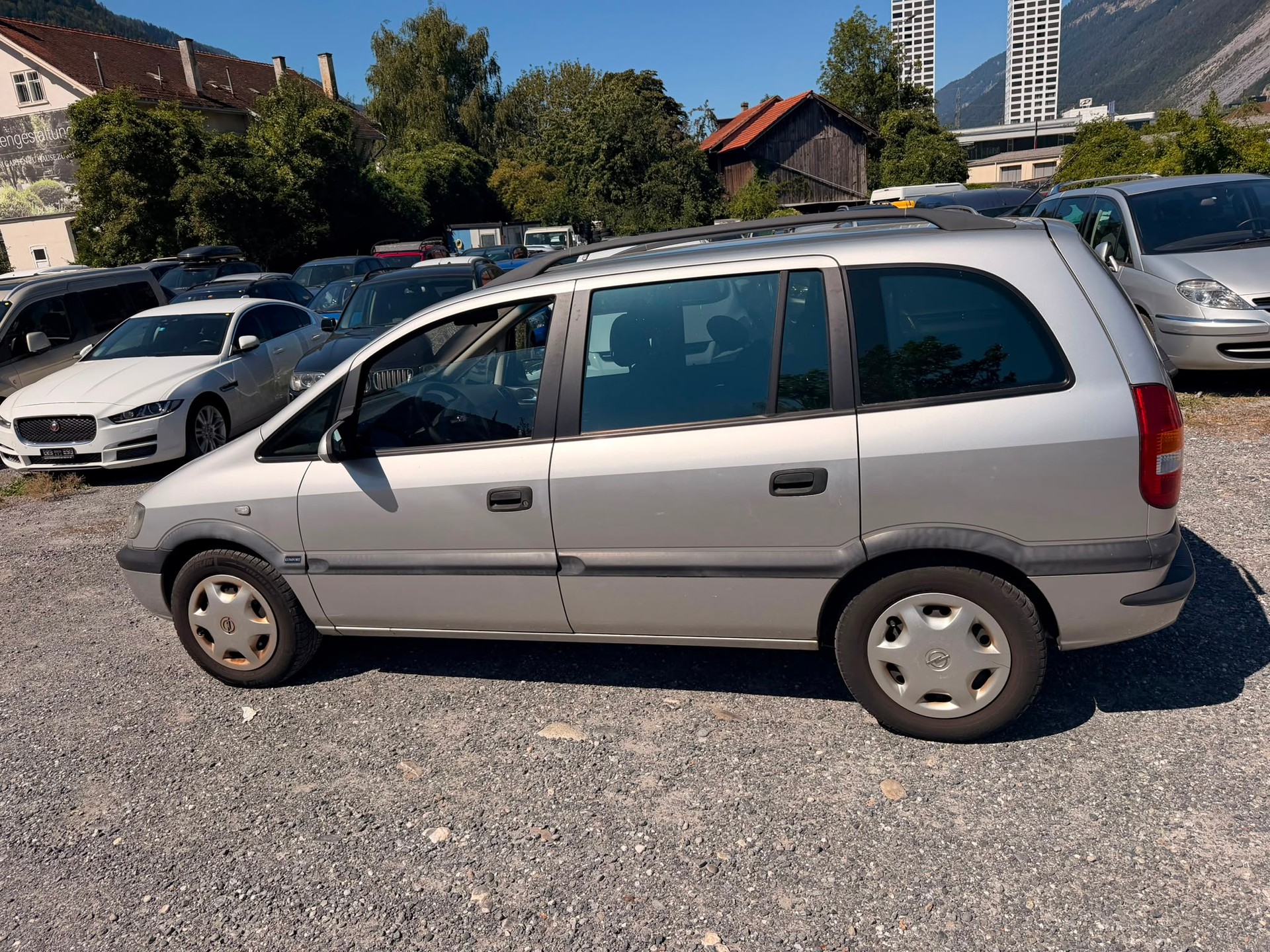 OPEL Zafira 1.8i 16V-image-2