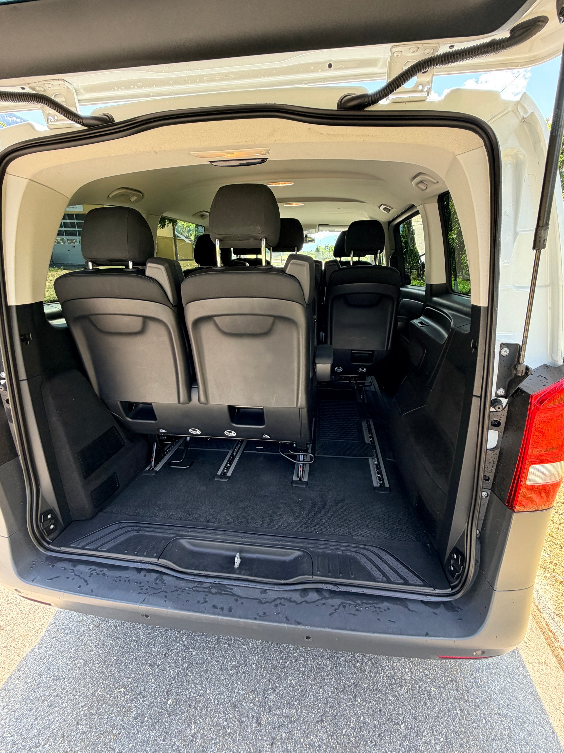 MERCEDES-BENZ Vito 114 BlueTec Tourer Base 4Matic 7G-Tronic-image-9
