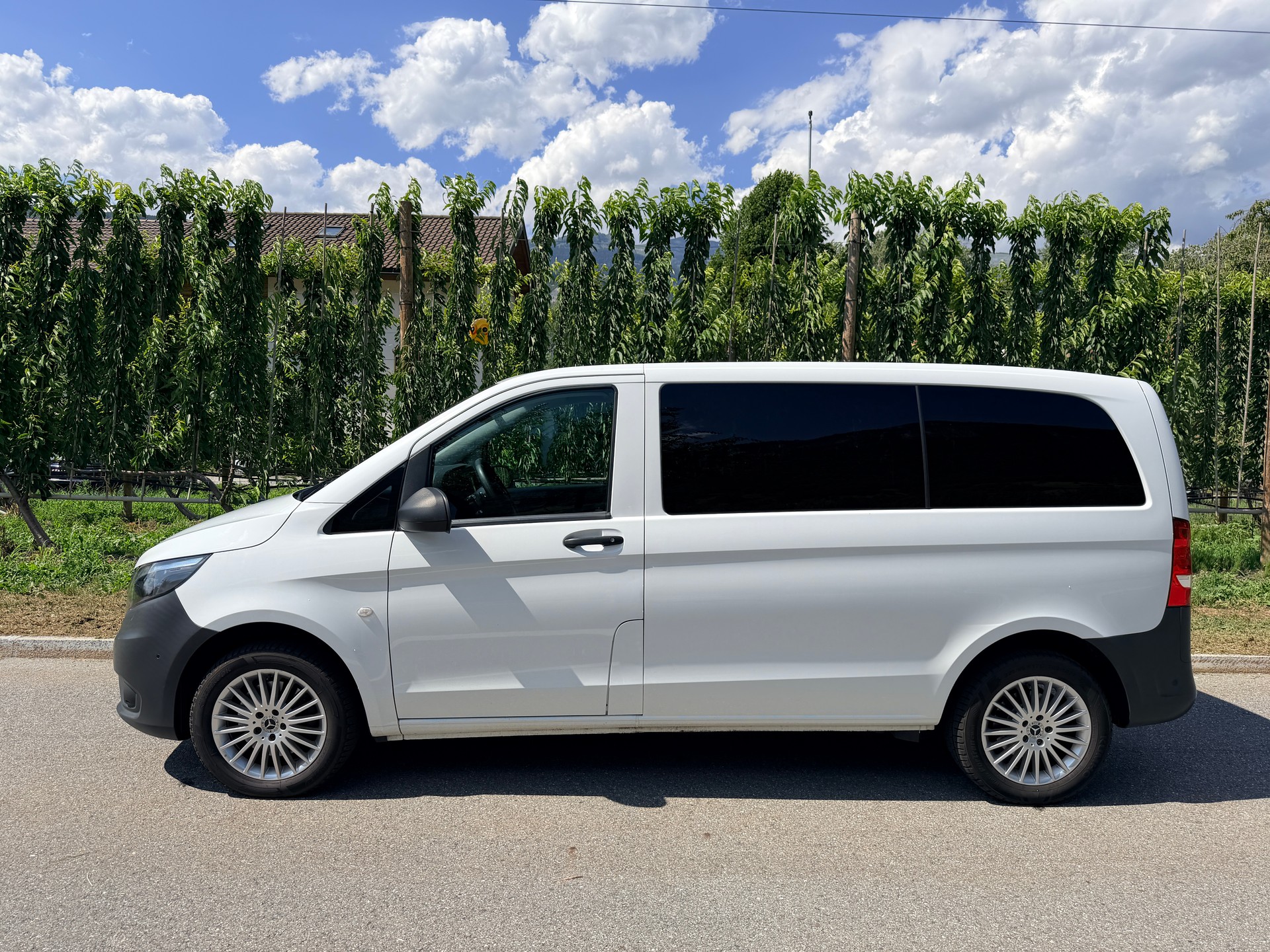 MERCEDES-BENZ Vito 114 BlueTec Tourer Base 4Matic 7G-Tronic-image-0