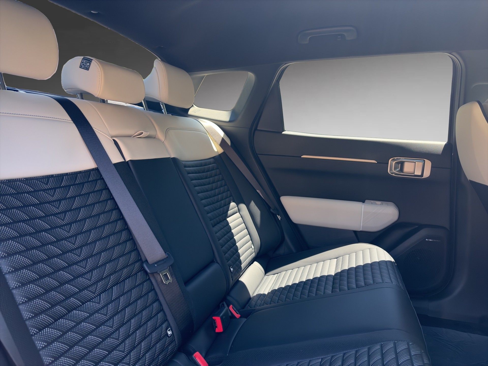 KIA EV4 Fastback 81 kWh GT-Line-image-11