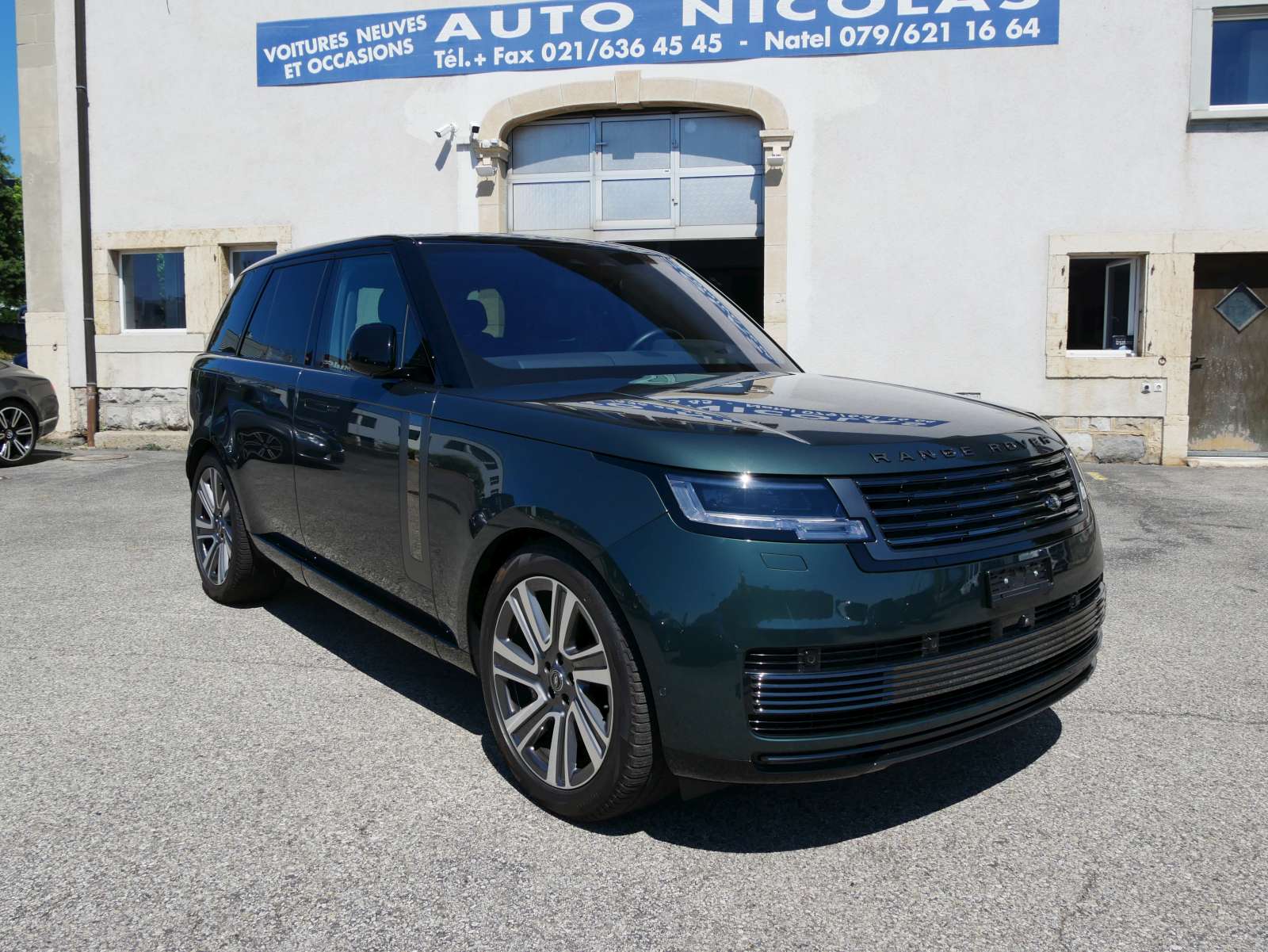 LAND ROVER Range Rover P510e Si6 PHEV SV Automatic-image-6