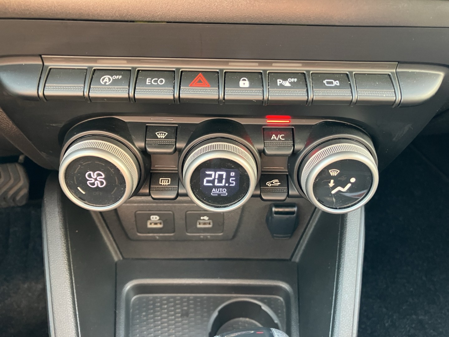 DACIA Duster TCe 150 Journey EDC 4x2-image-22