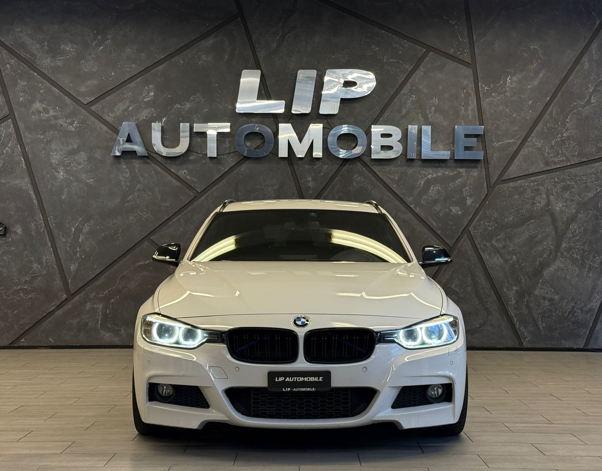 BMW 320d Touring Steptronic ( M Paket )-image-1