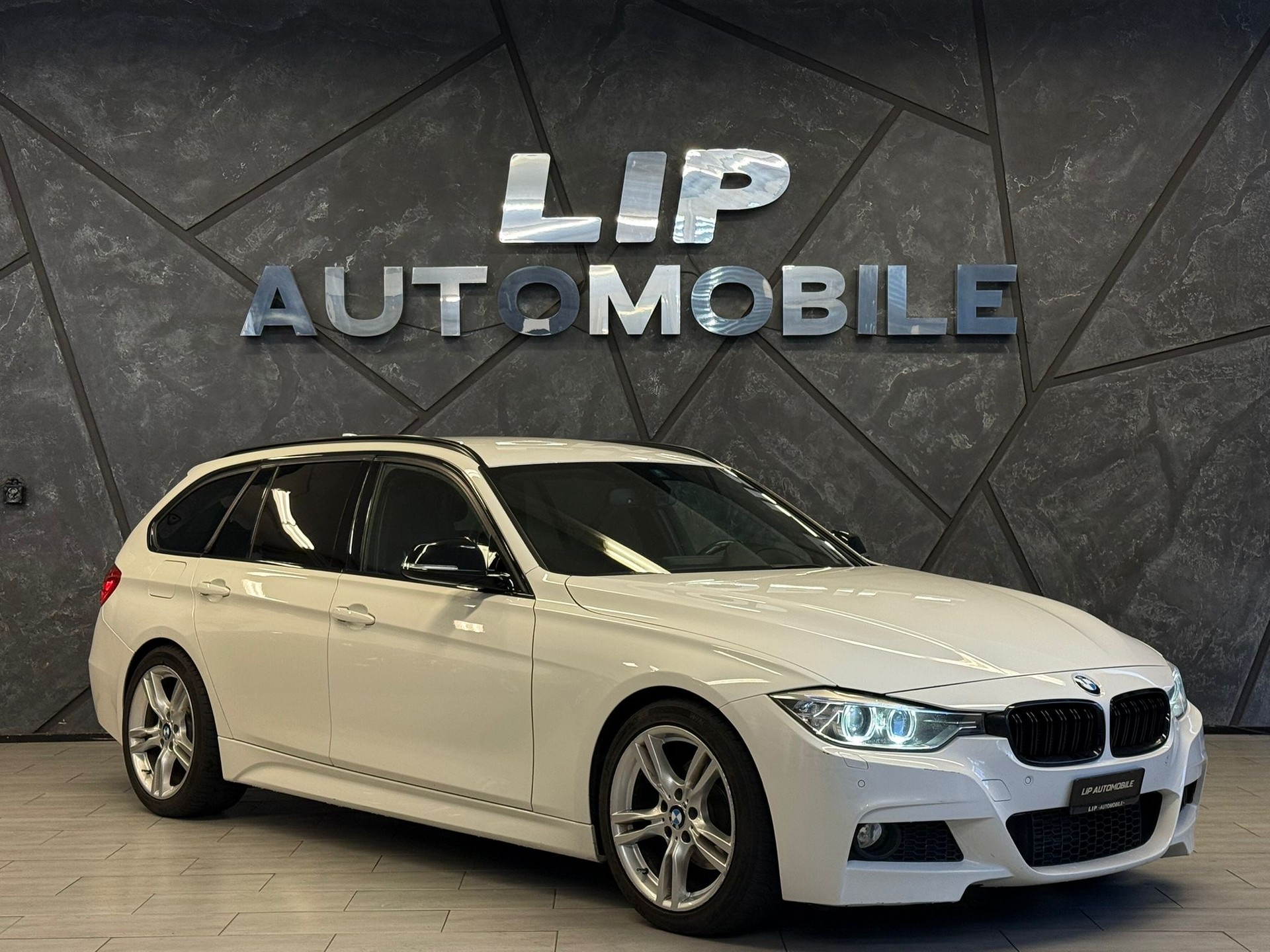 BMW 320d Touring Steptronic ( M Paket )-image-2