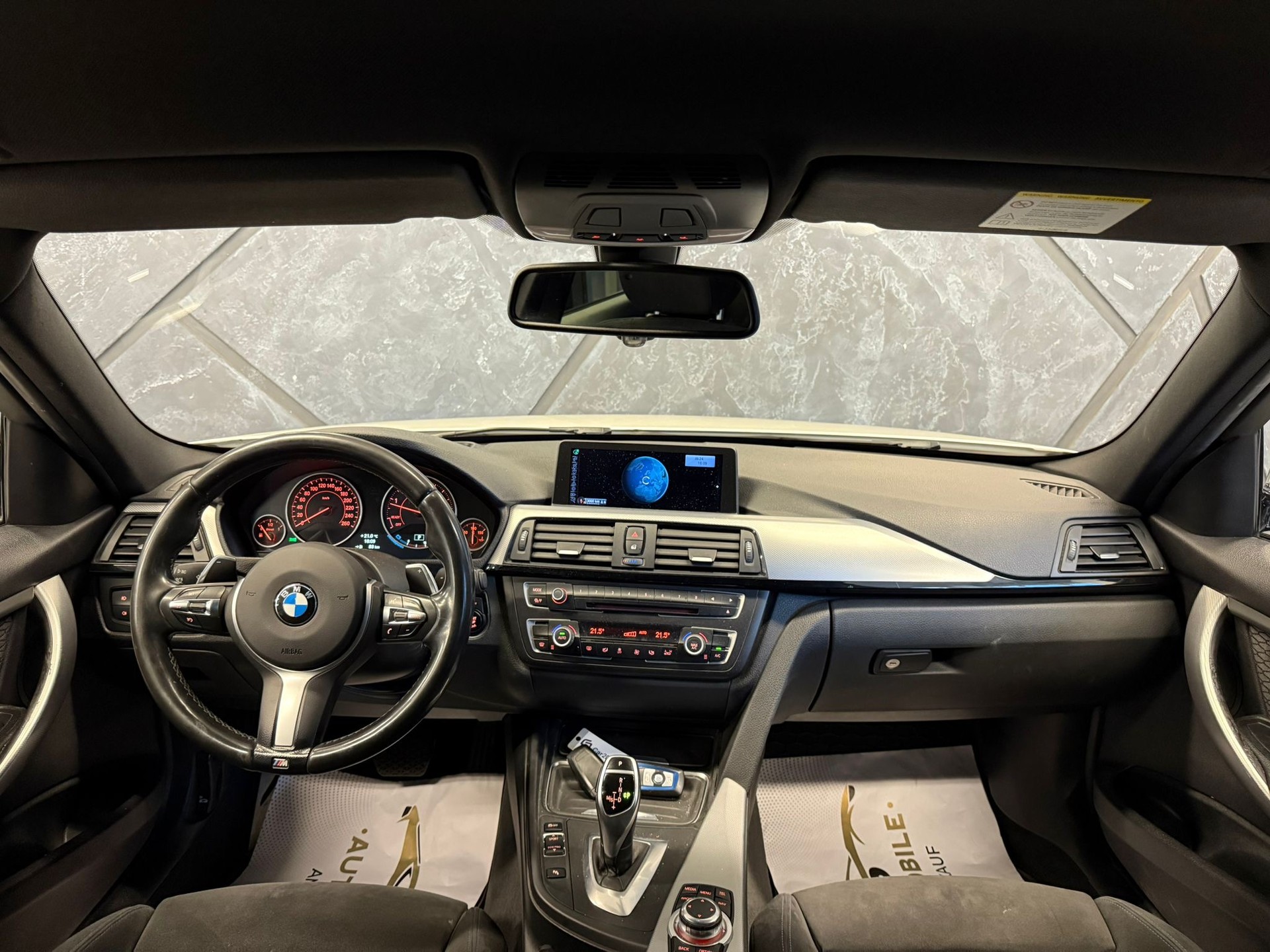 BMW 320d Touring Steptronic ( M Paket )-image-8