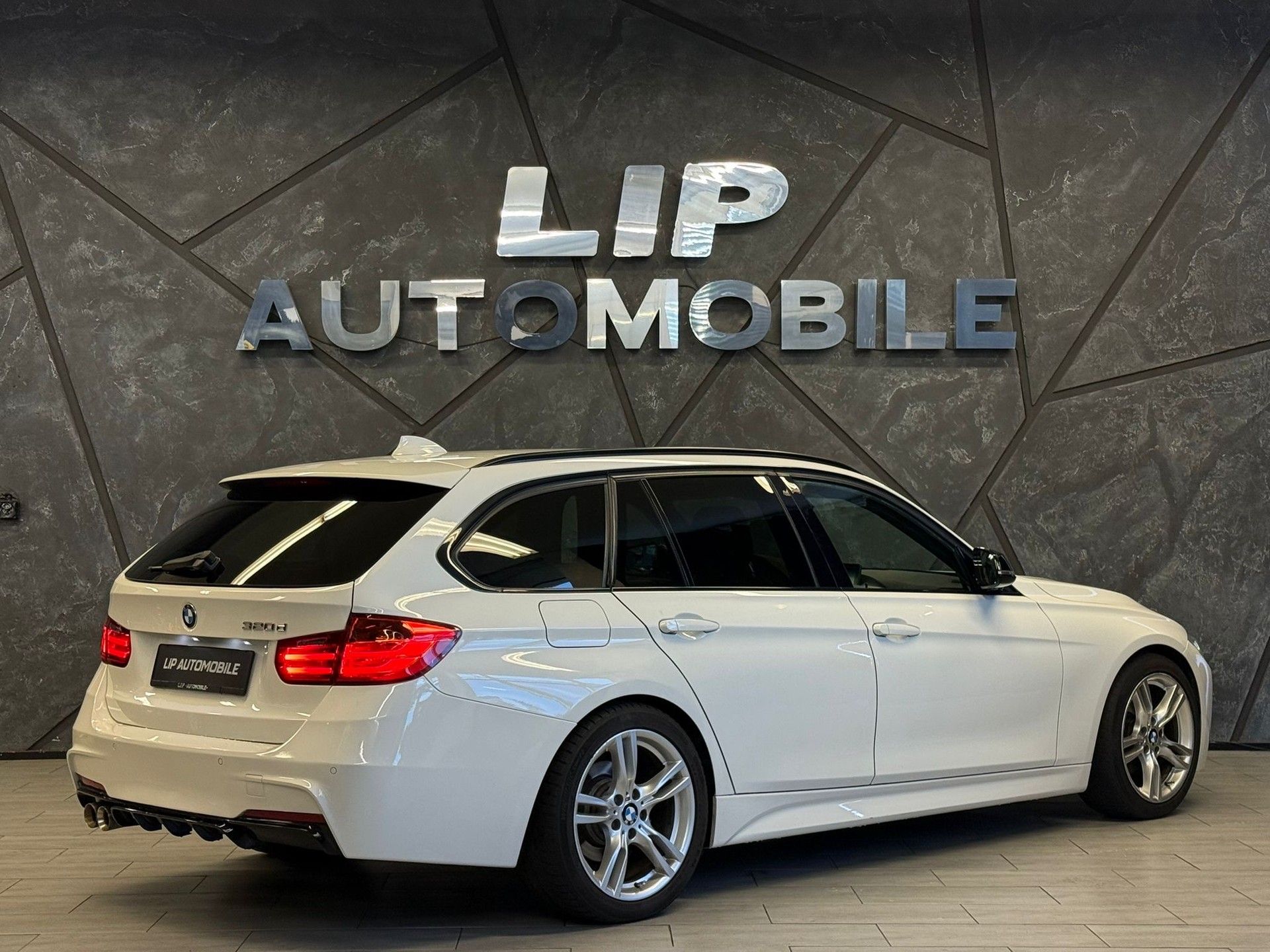 BMW 320d Touring Steptronic ( M Paket )-image-5