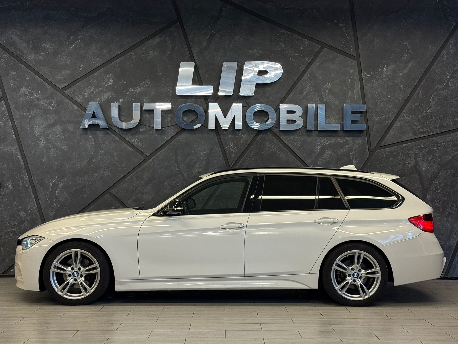 BMW 320d Touring Steptronic ( M Paket )-image-4