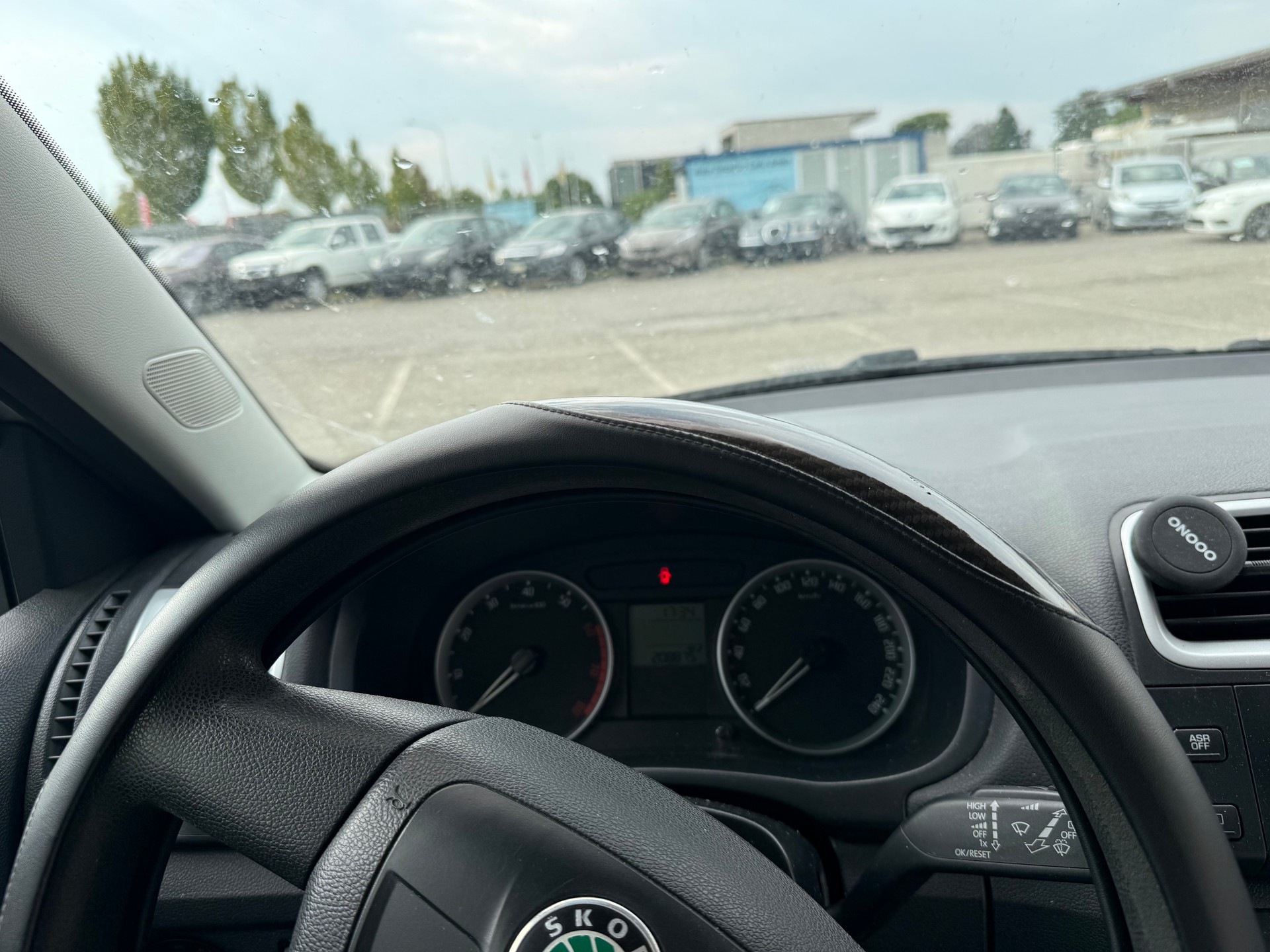 SKODA Fabia 1.2 Entry-image-4