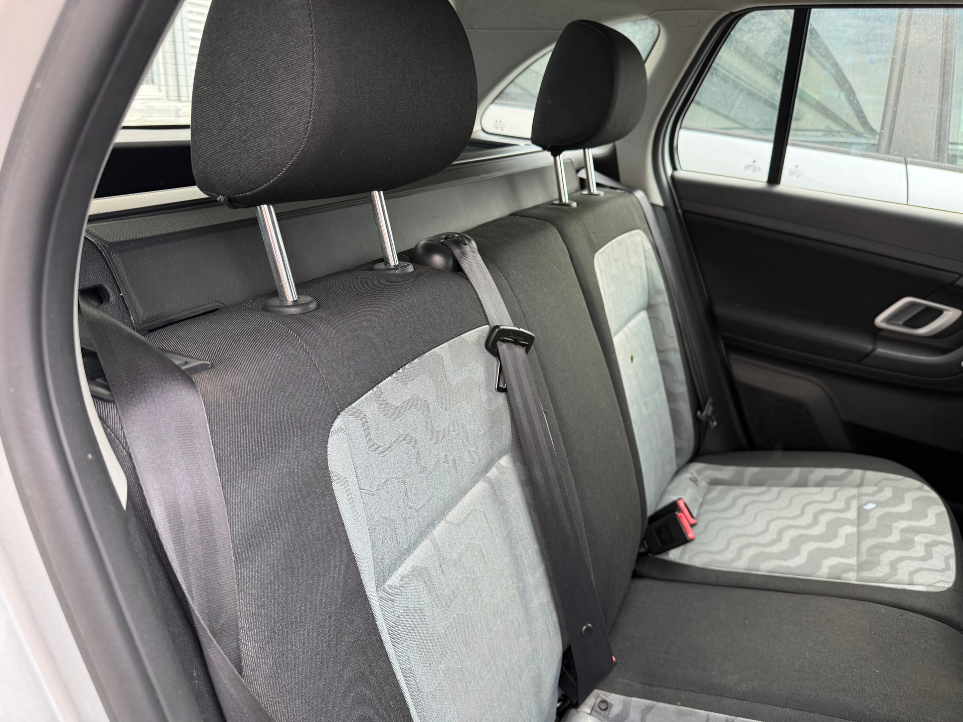 SKODA Fabia 1.2 Entry-image-6