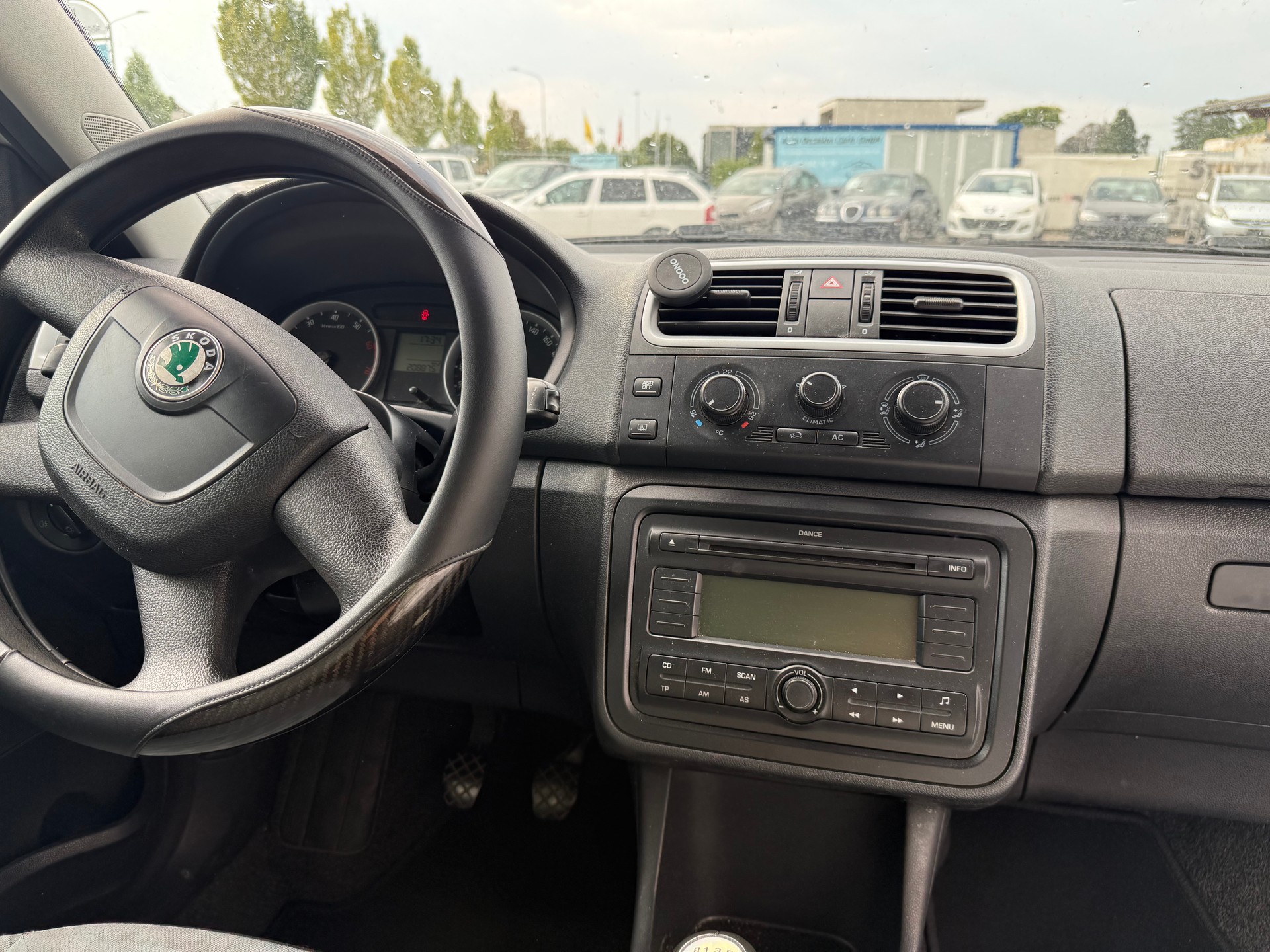 SKODA Fabia 1.2 Entry-image-7