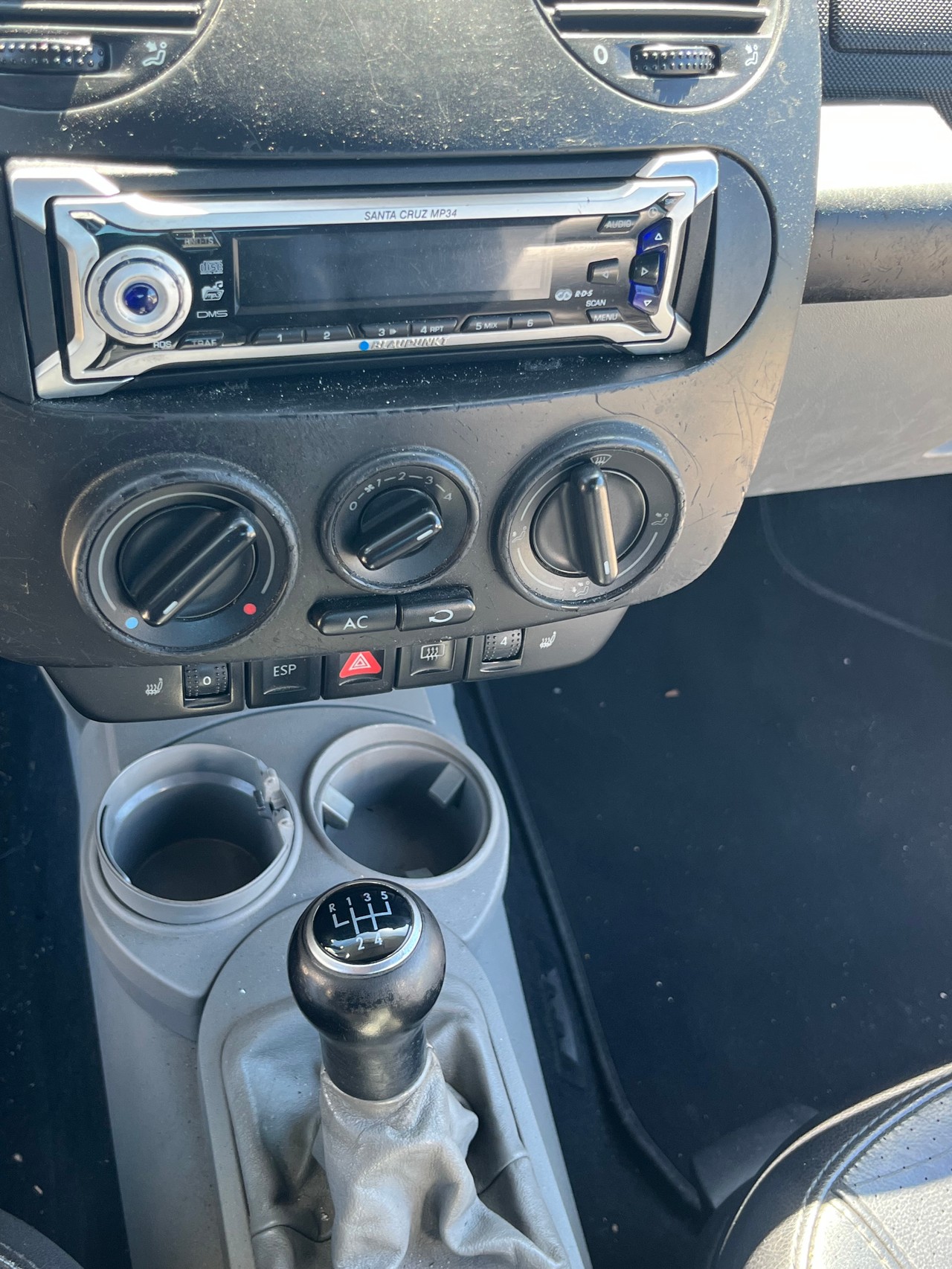 VW Beetle Cabrio 2.0-image-10