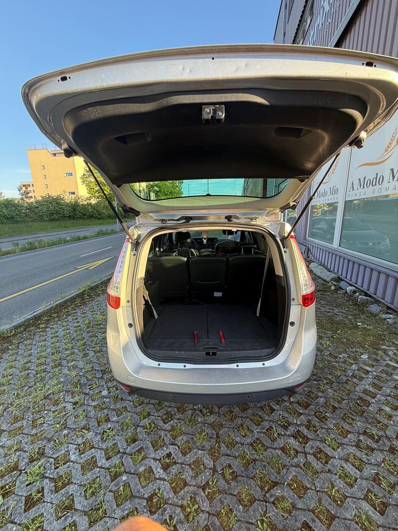 RENAULT Grand Scénic 1.2 16V Turbo Bose-image-14