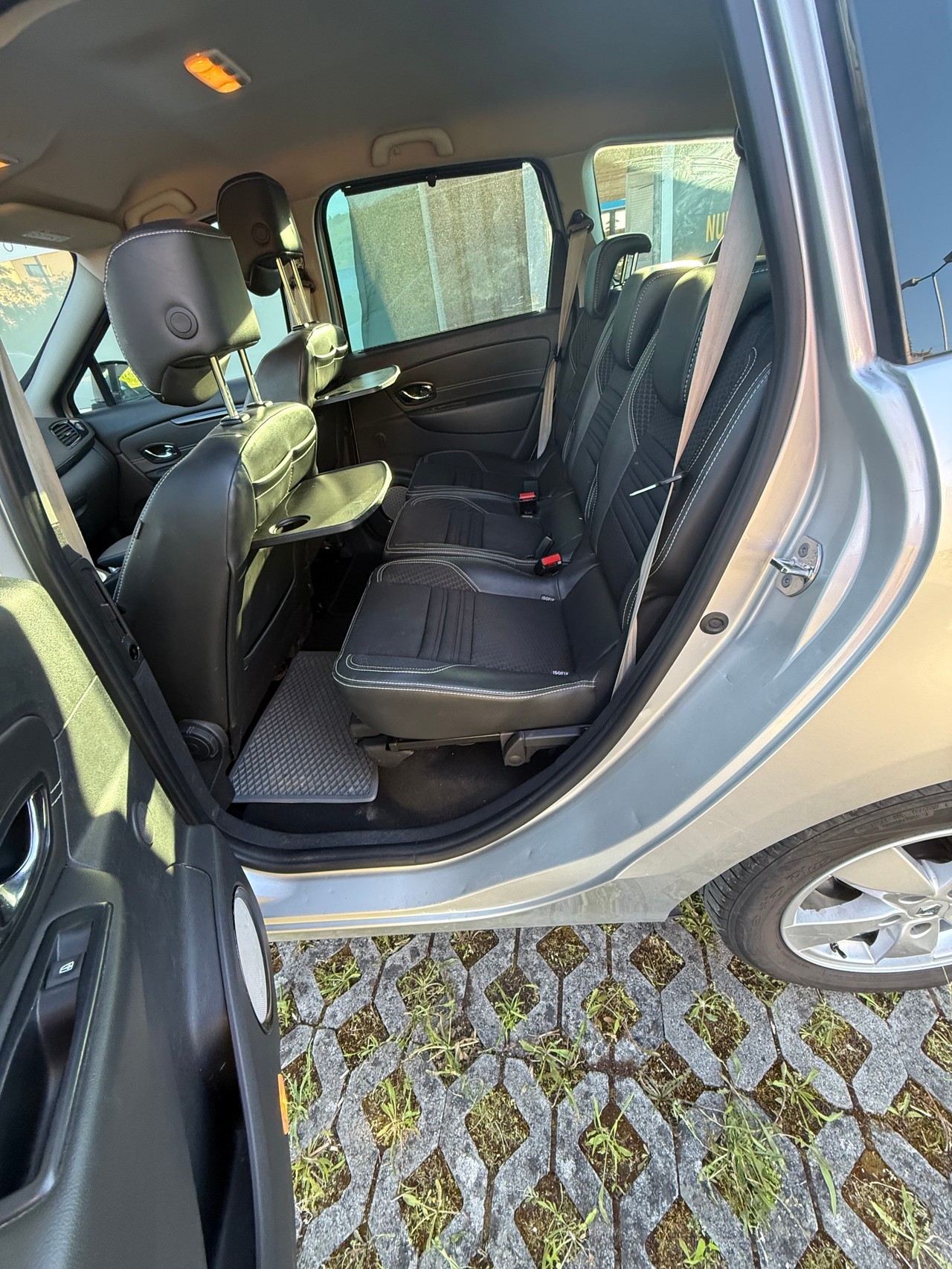 RENAULT Grand Scénic 1.2 16V Turbo Bose-image-10