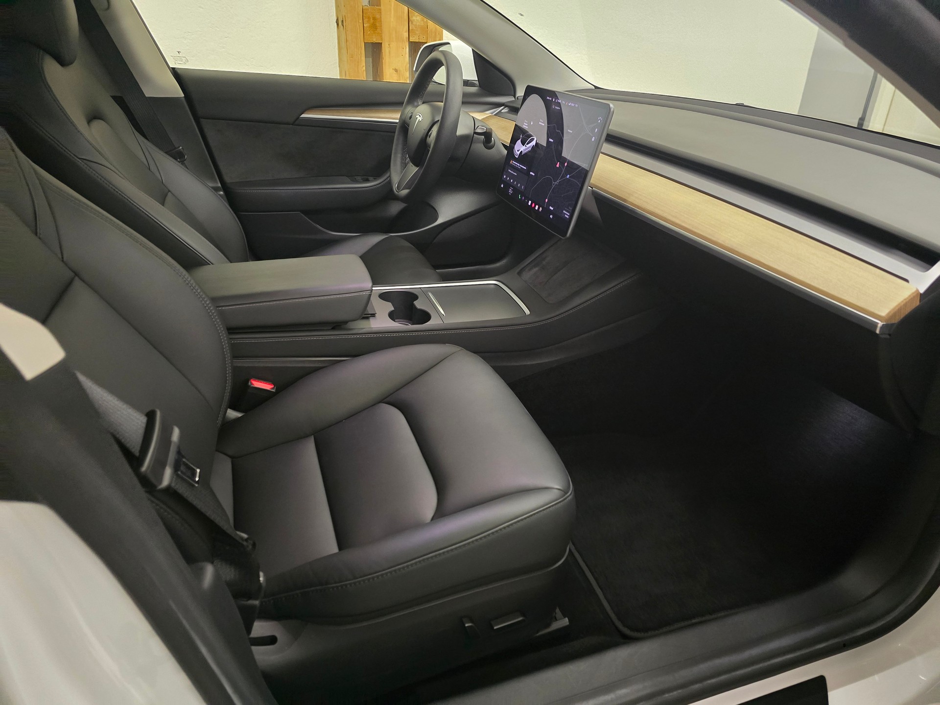 TESLA Model 3 Long Range Dual Motor AWD-image-8