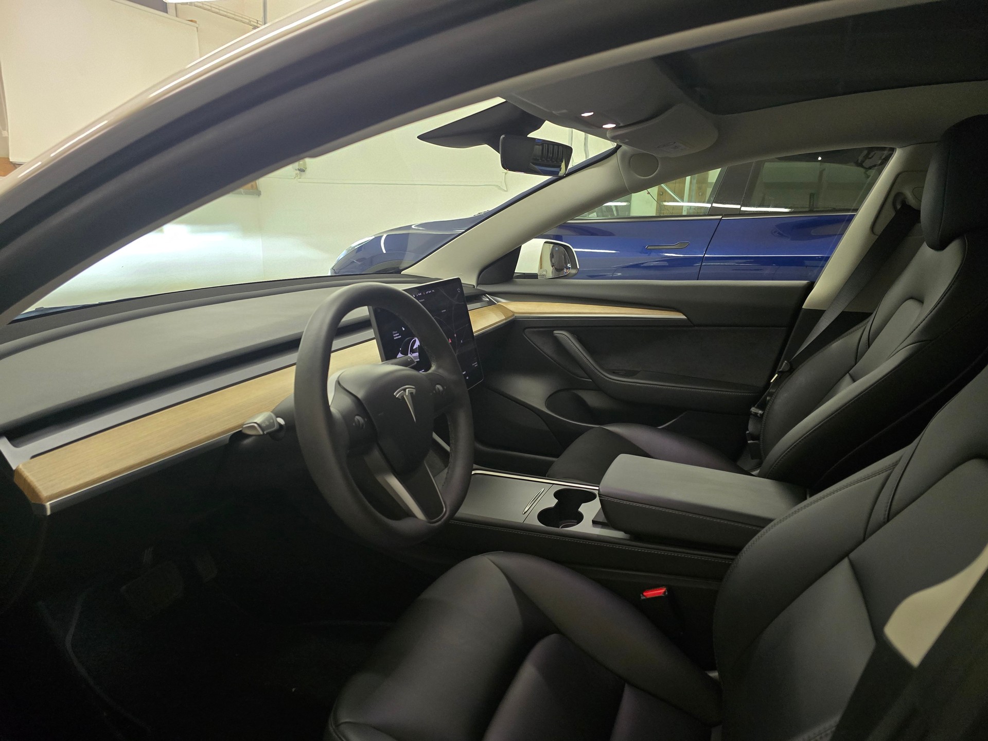 TESLA Model 3 Long Range Dual Motor AWD-image-7