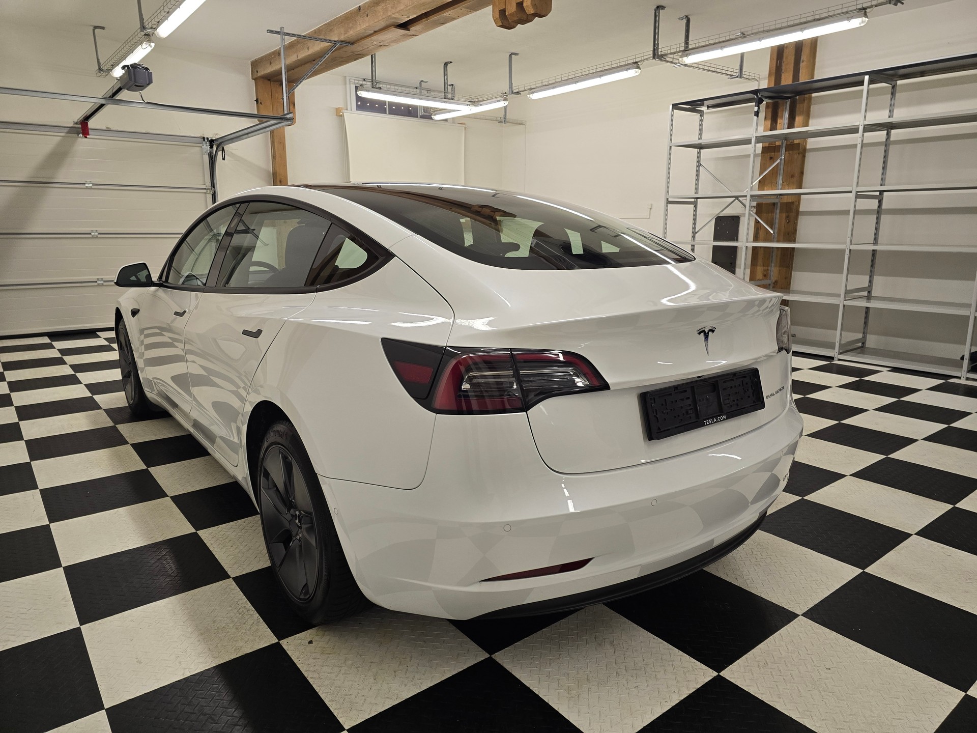 TESLA Model 3 Long Range Dual Motor AWD-image-3