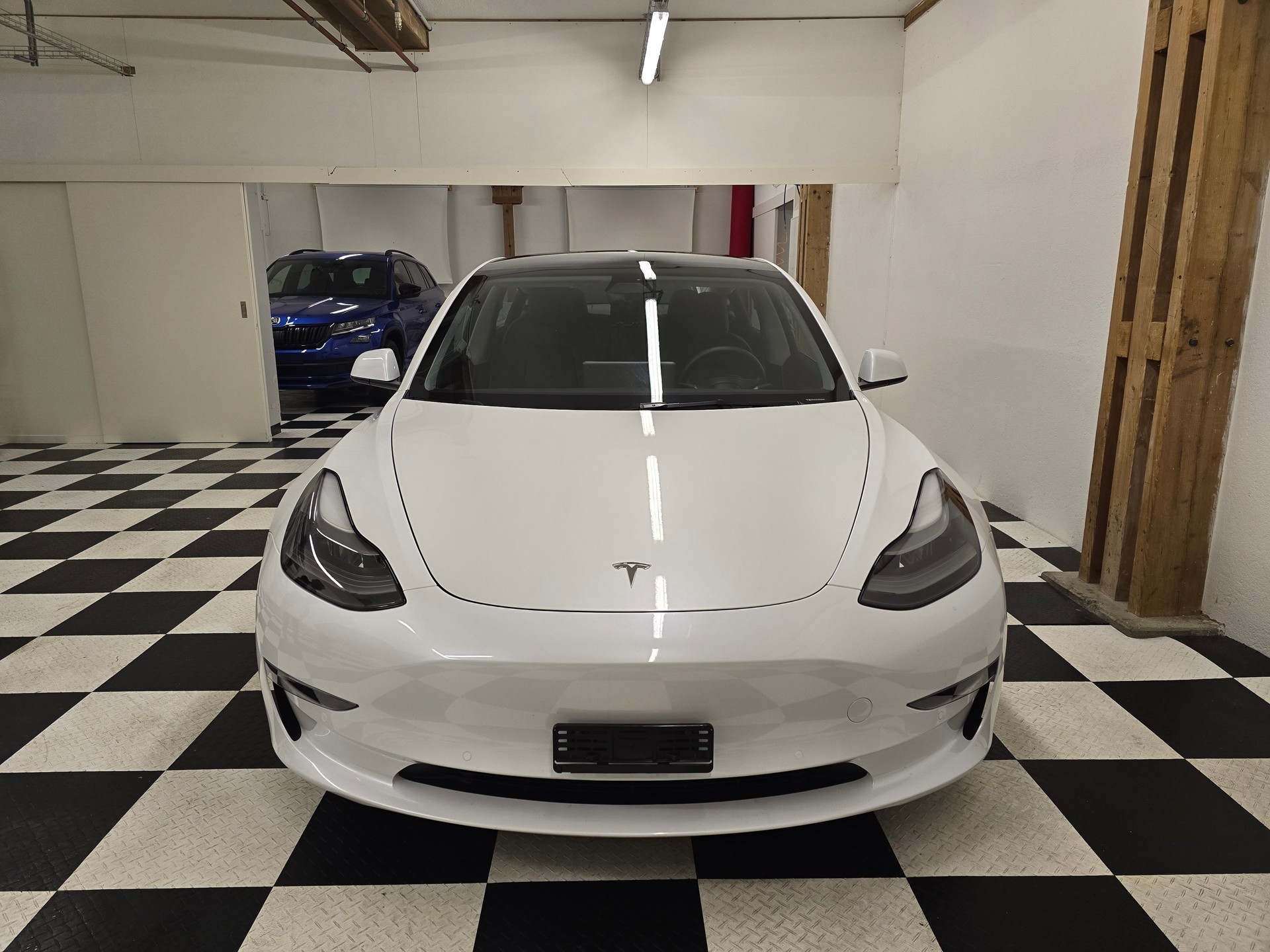 TESLA Model 3 Long Range Dual Motor AWD-image-1