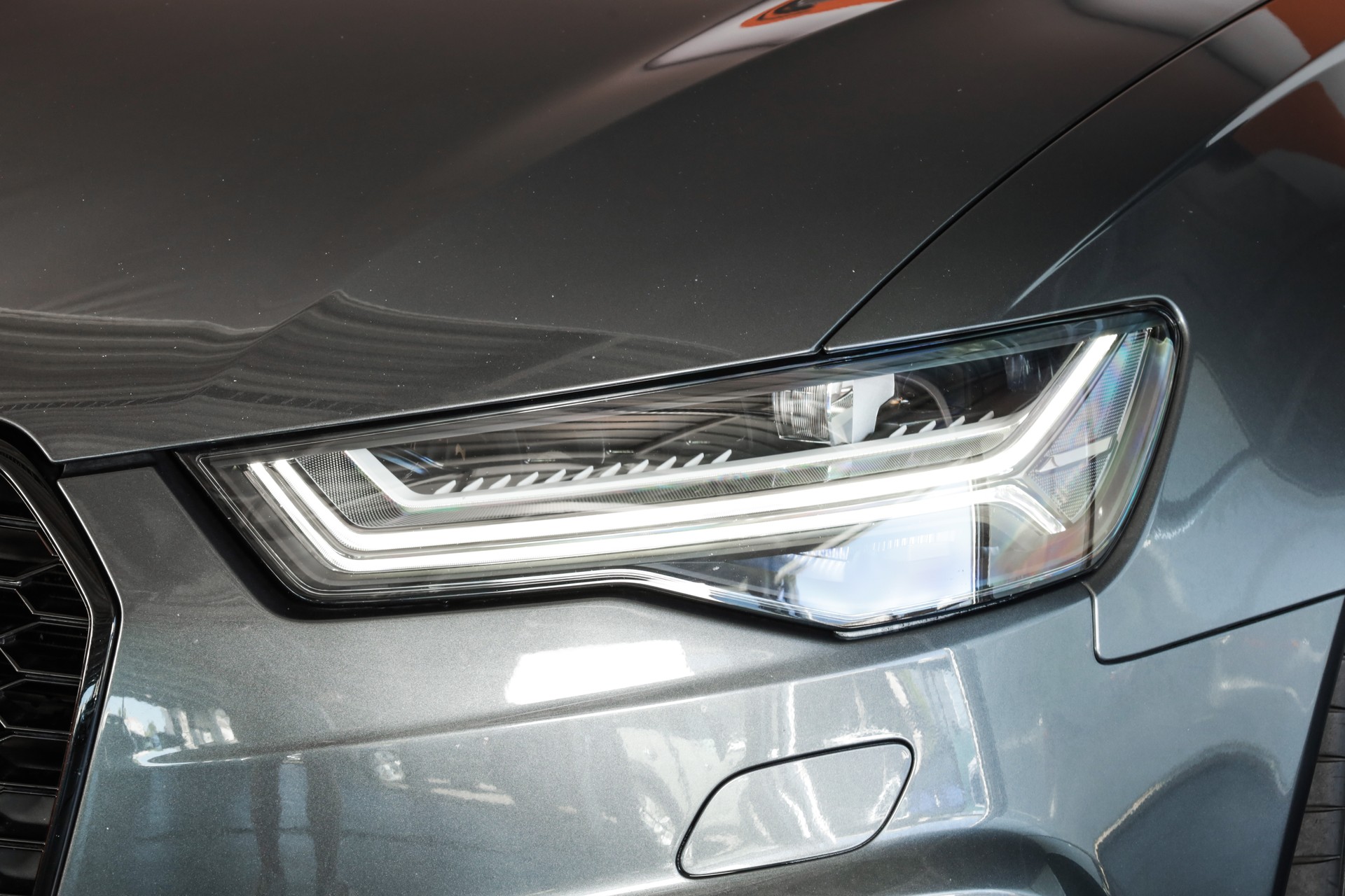AUDI RS6 Avant 4.0 TFSI V8 quattro Tiptronic-image-8