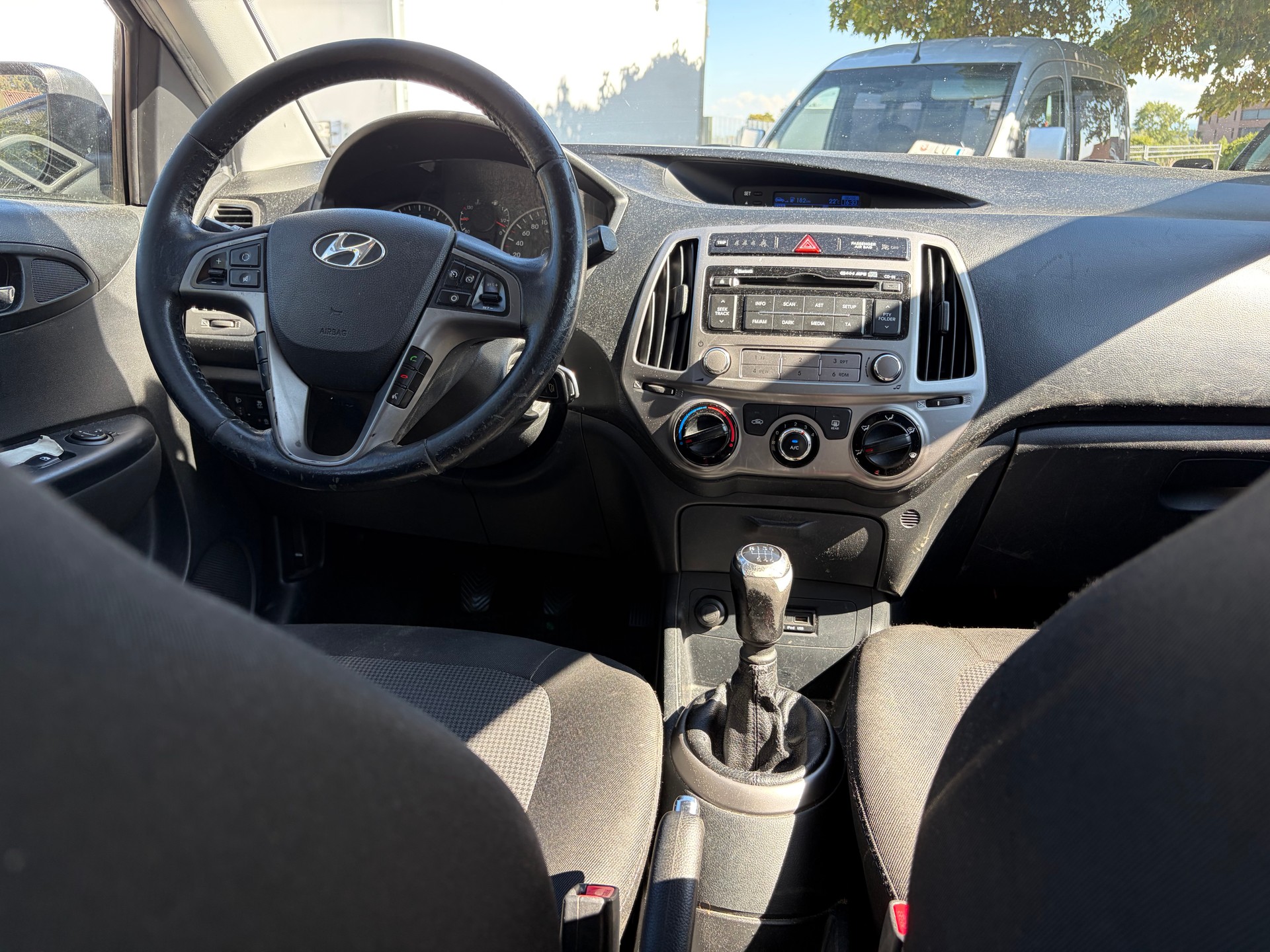 HYUNDAI i20 1.4 GO!-image-8