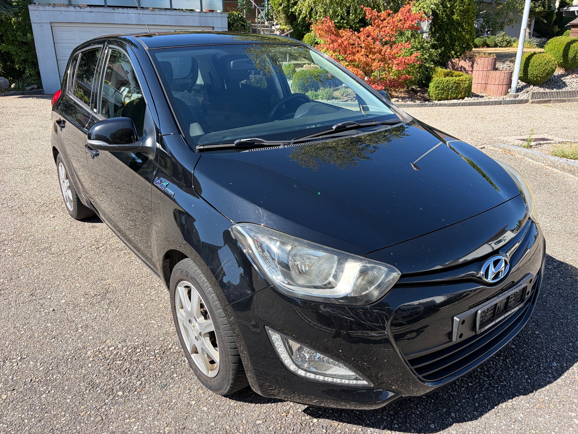 HYUNDAI i20 1.4 GO!-image-0