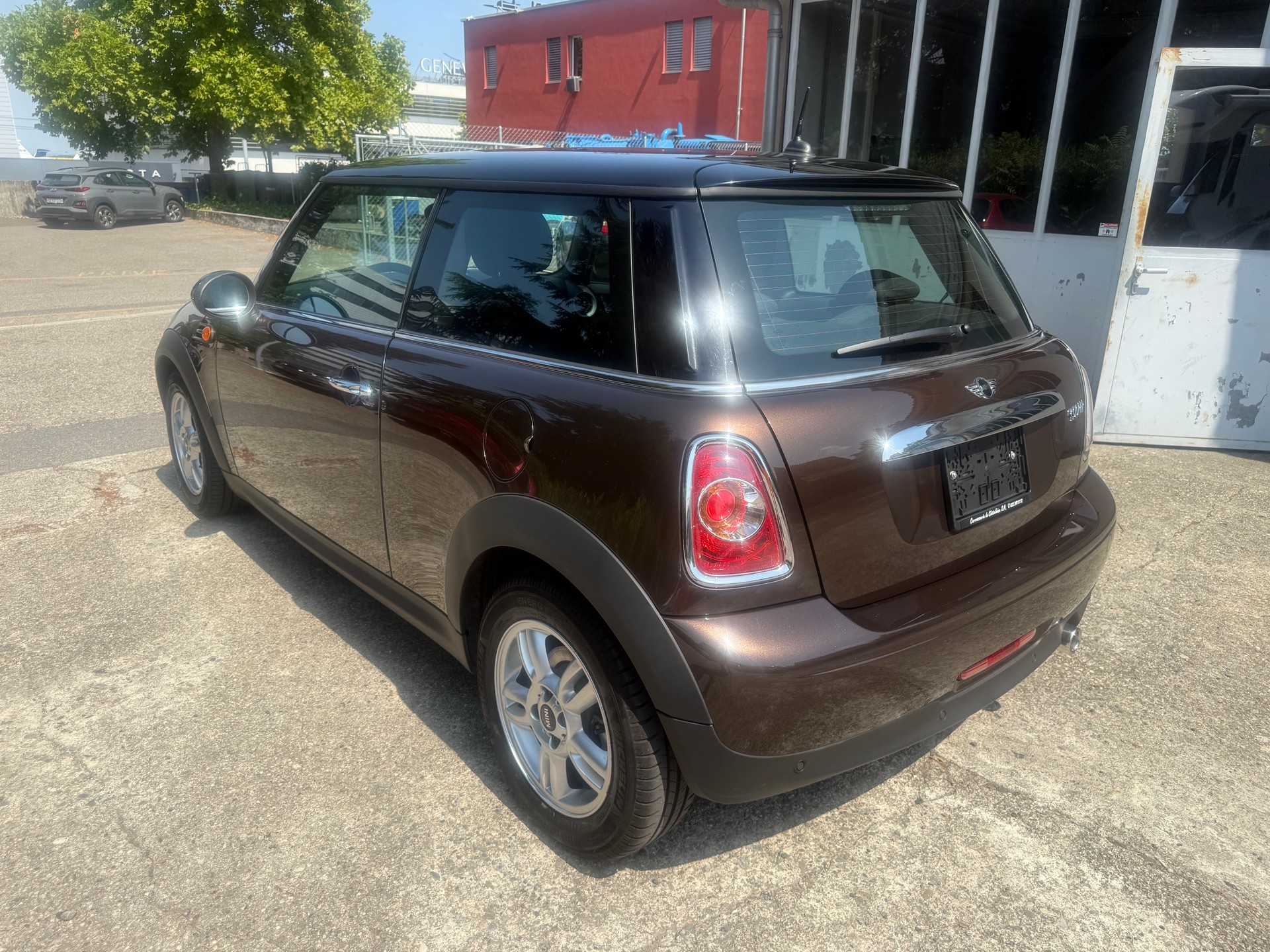 MINI Cooper 1.6 !!! 9980 km !!! ( Comme neuve-1er main-Etat exceptionnel-Visite du jour-Garantie-Service à jour )-image-4