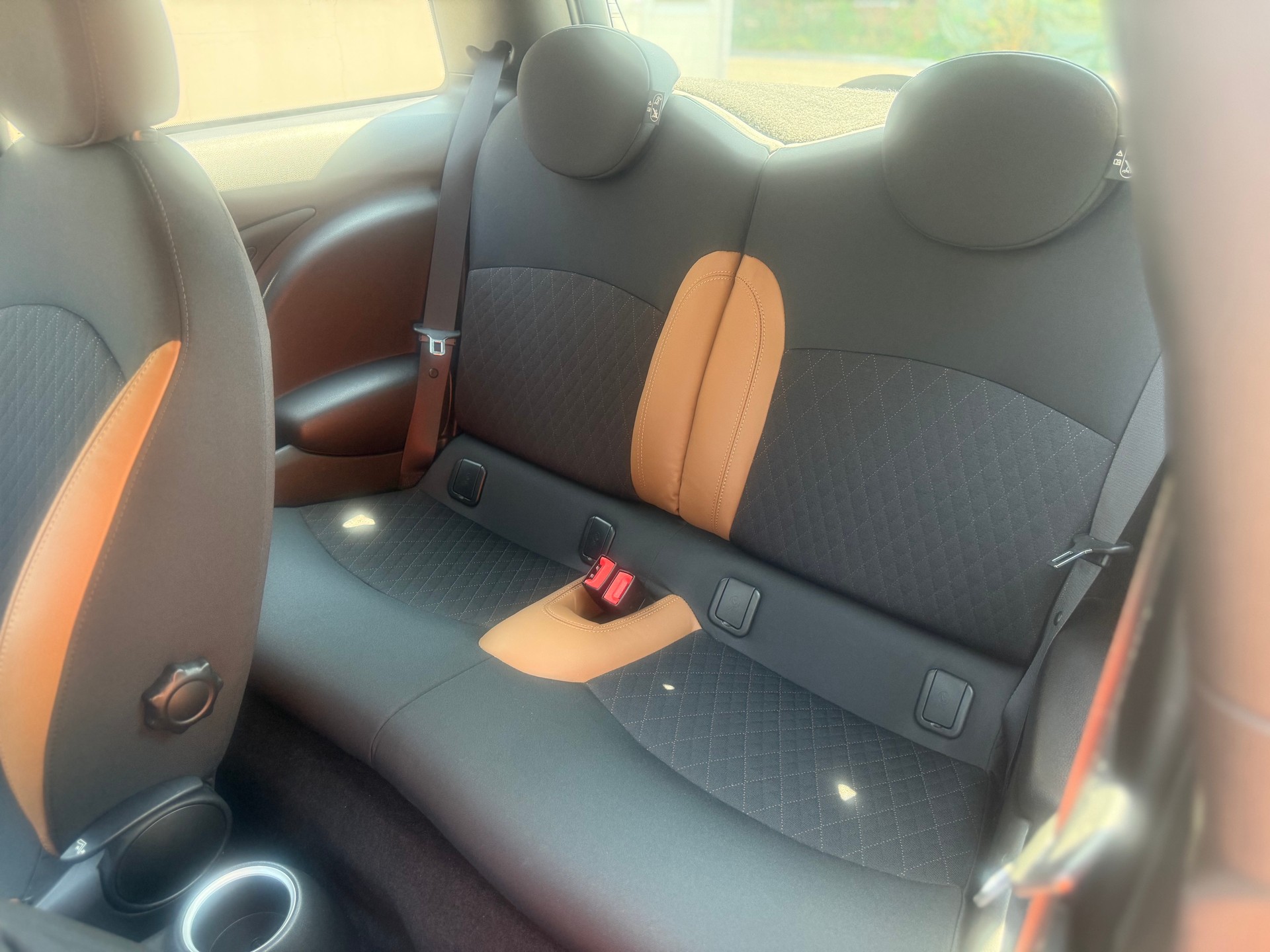 MINI Cooper 1.6 !!! 9980 km !!! ( Comme neuve-1er main-Etat exceptionnel-Visite du jour-Garantie-Service à jour )-image-7