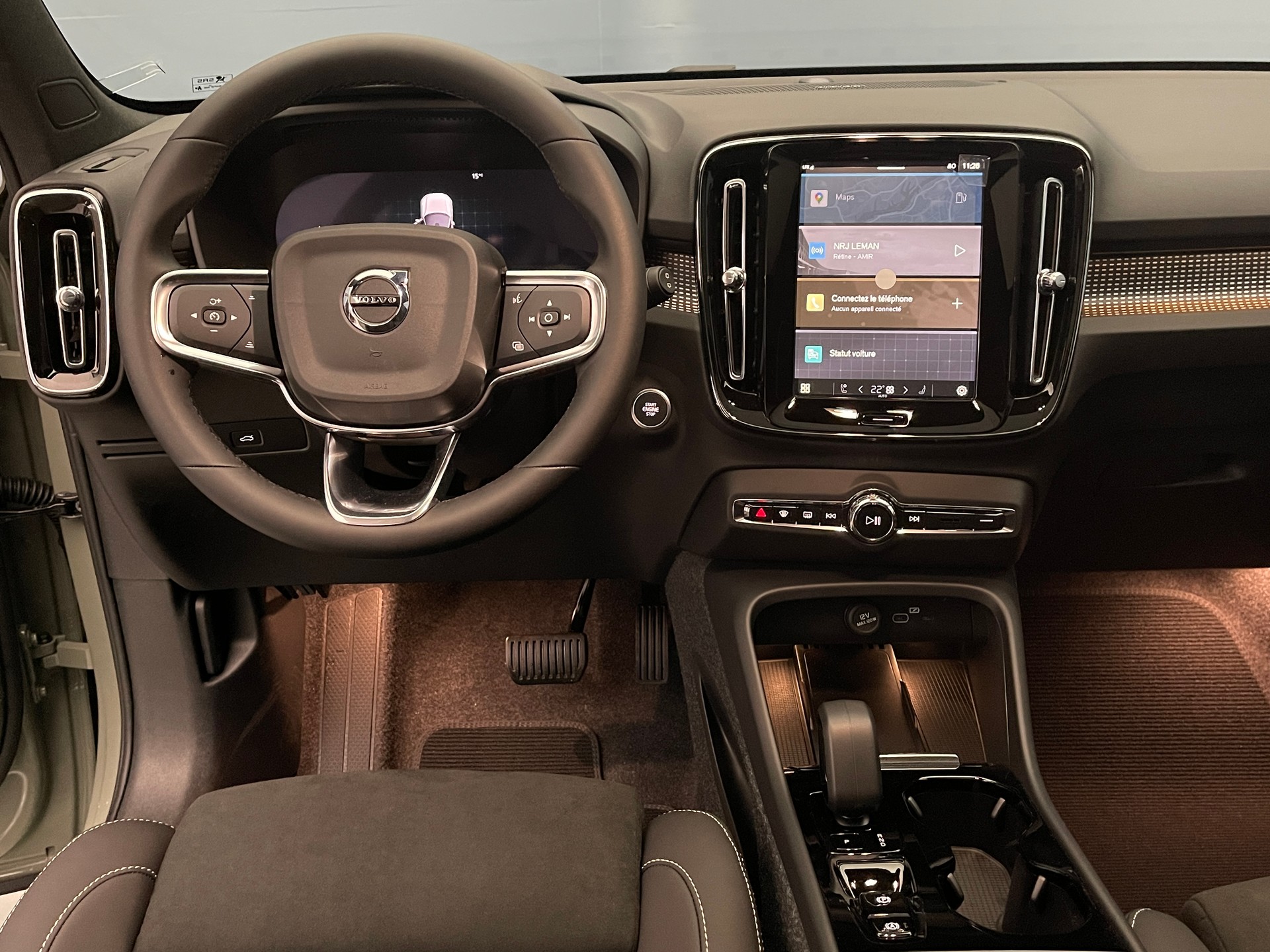 VOLVO XC40 2.0 B4 MH Ultra Dark-image-8