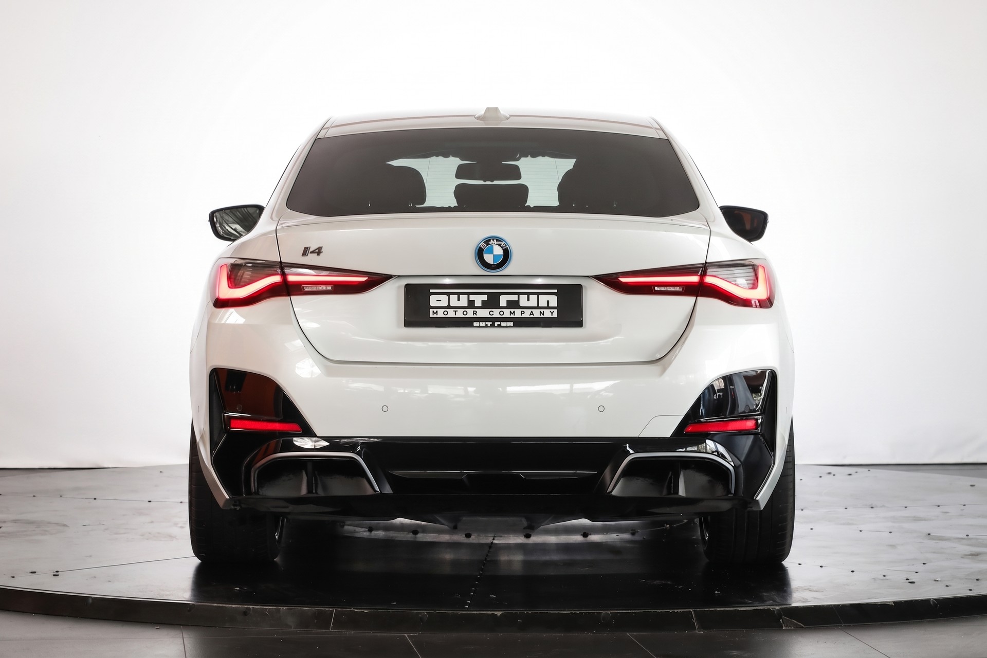 BMW i4 M50-showroom-element-2
