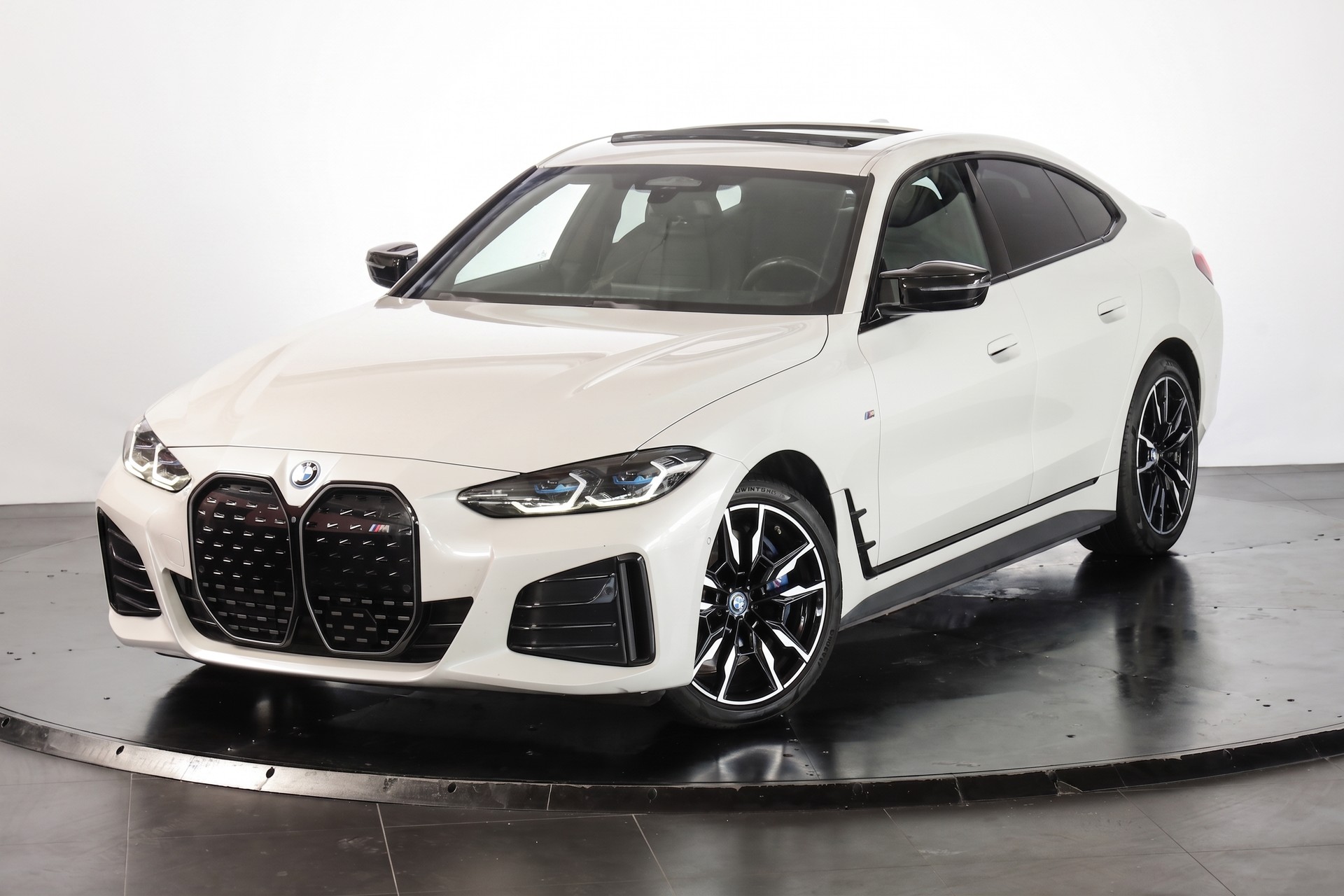 BMW i4 M50-image-5