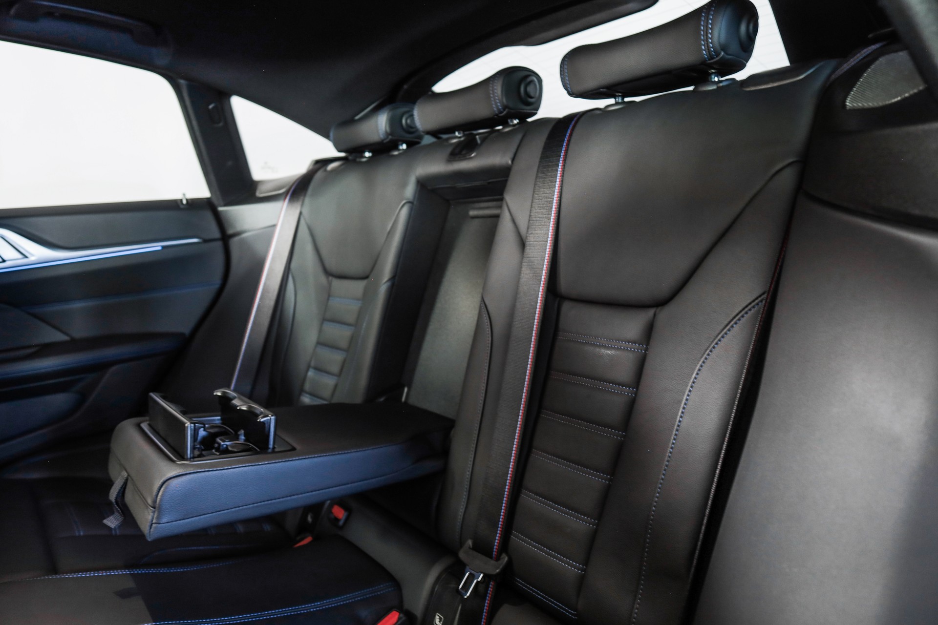 BMW i4 M50-image-12