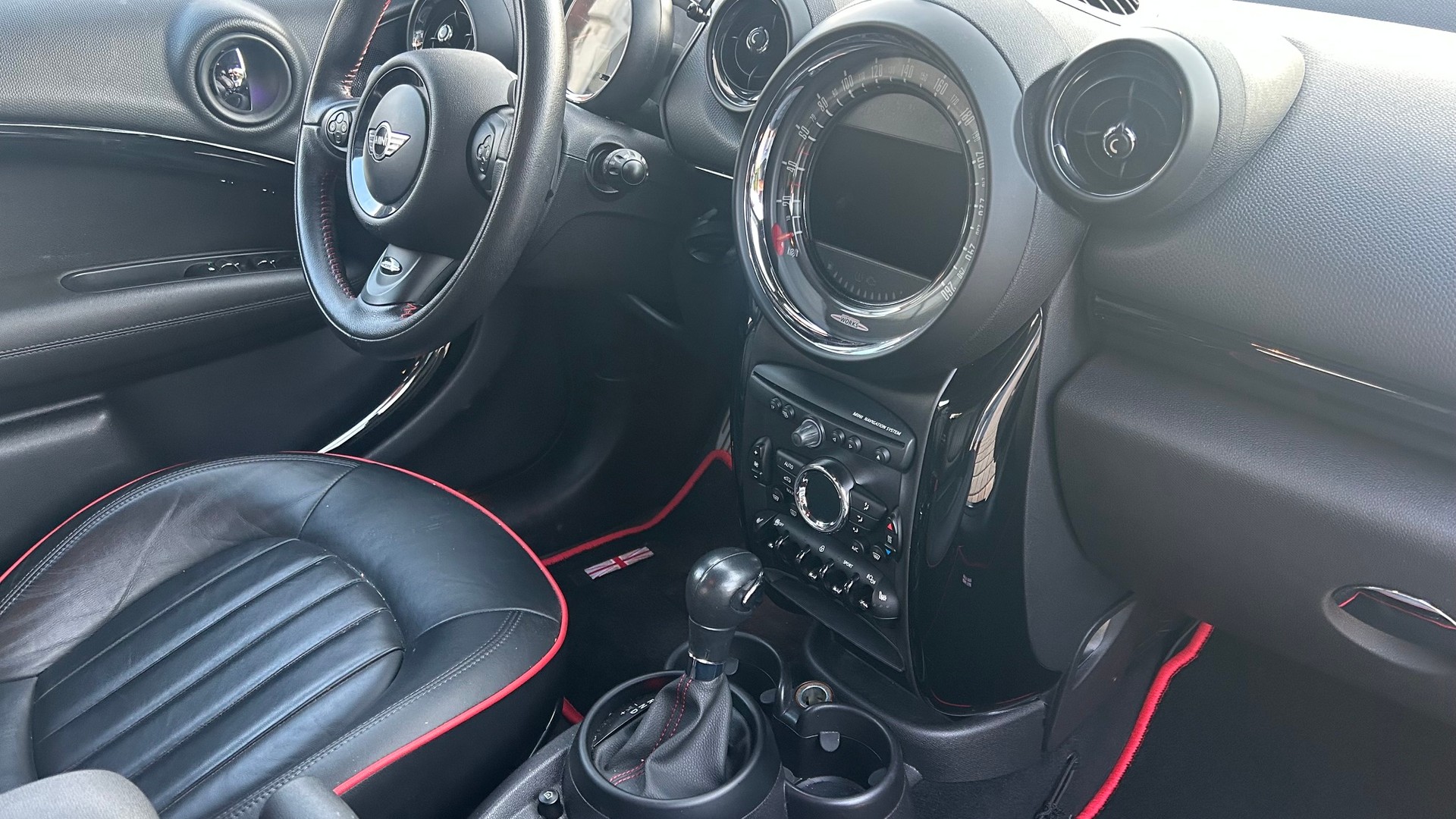 MINI 1.6i John Cooper Works-image-11