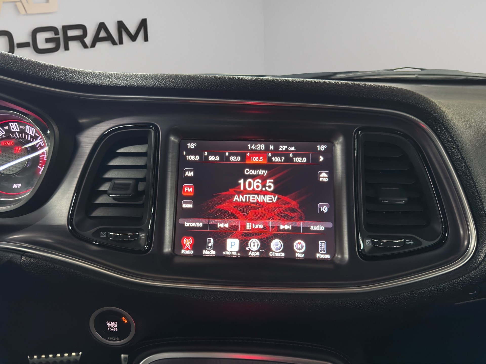 DODGE Challenger 5.71 Shaker-image-18