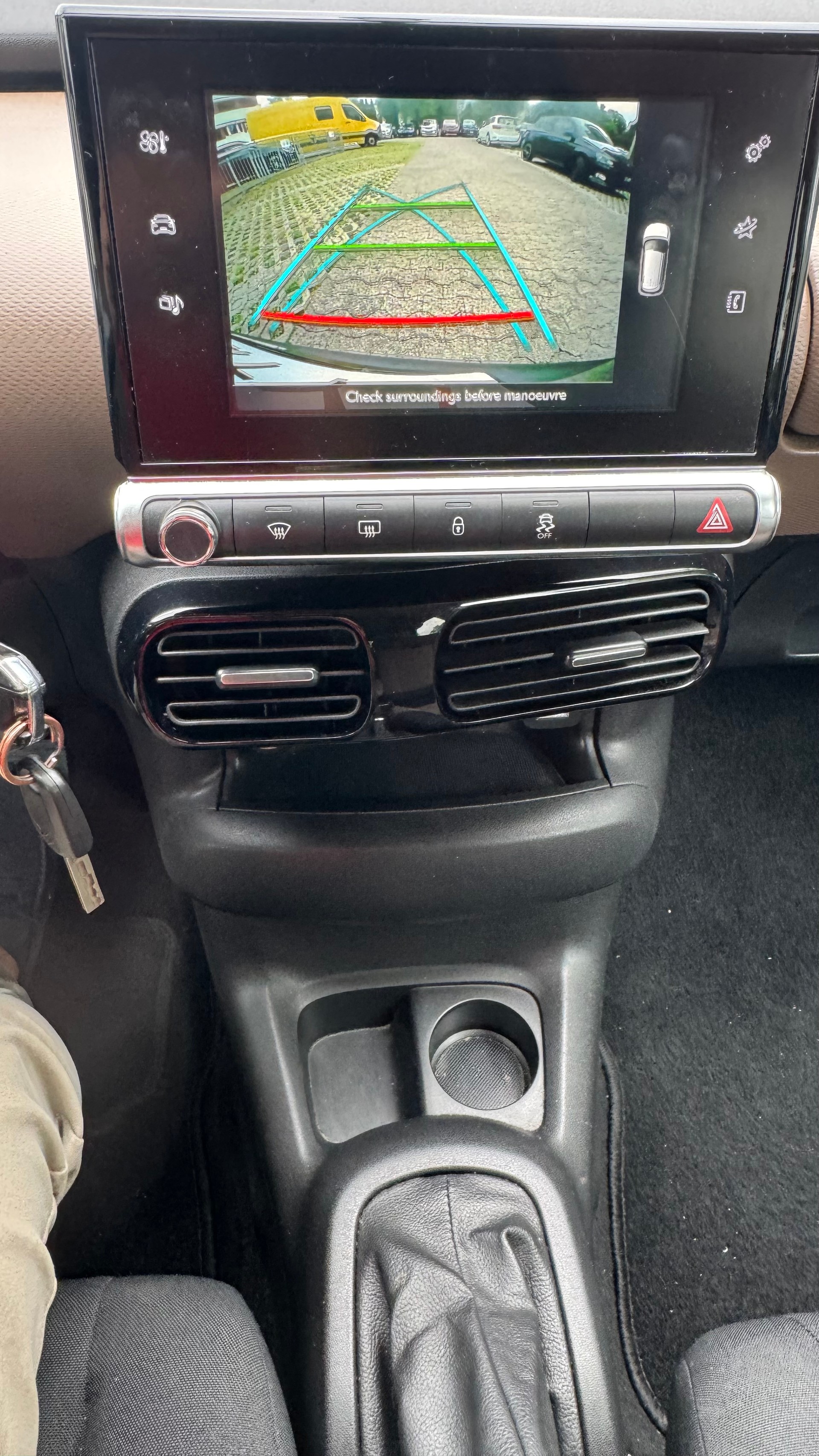CITROEN C4 Cactus 1.2 VTi Feel-image-9