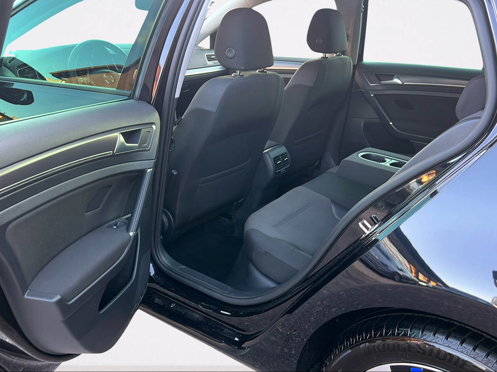 VW e-Golf-image-9
