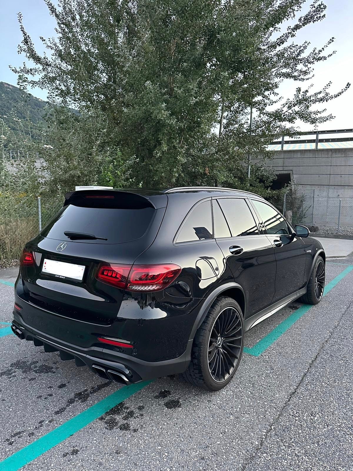 MERCEDES-BENZ GLC 63 AMG 4m+-image-2