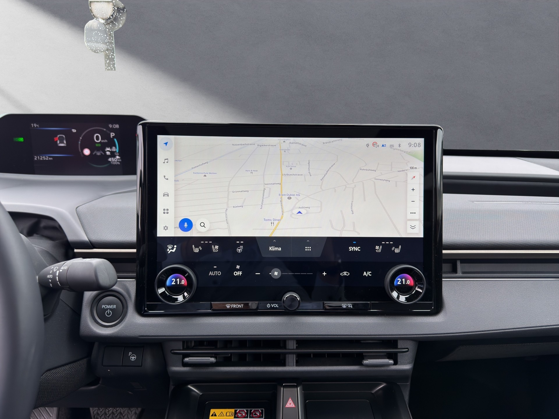 TOYOTA bZ4X Premium AWD-image-6