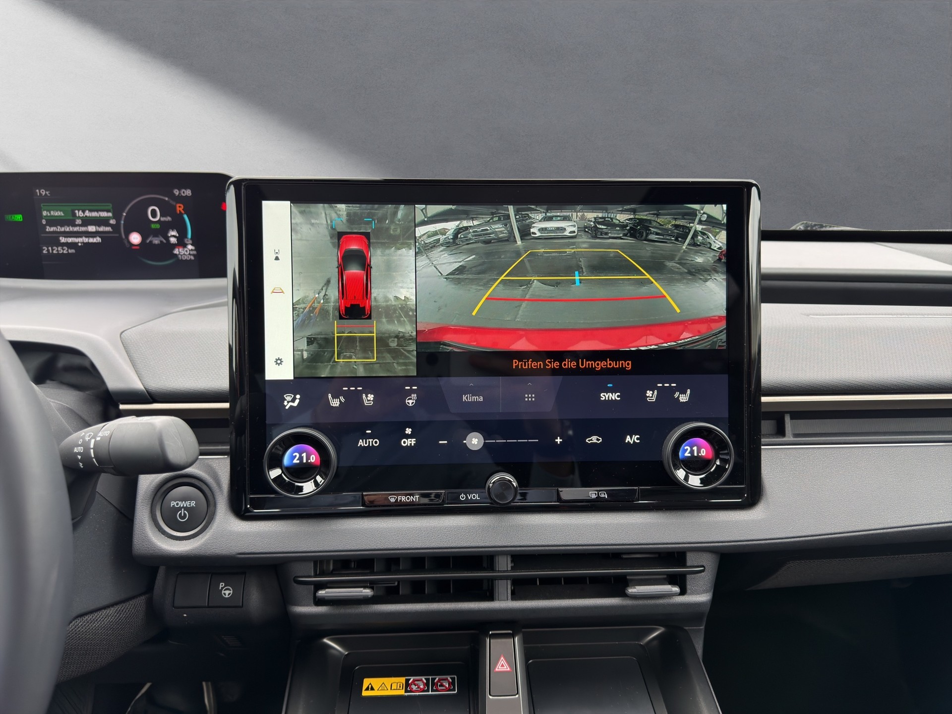 TOYOTA bZ4X Premium AWD-image-10