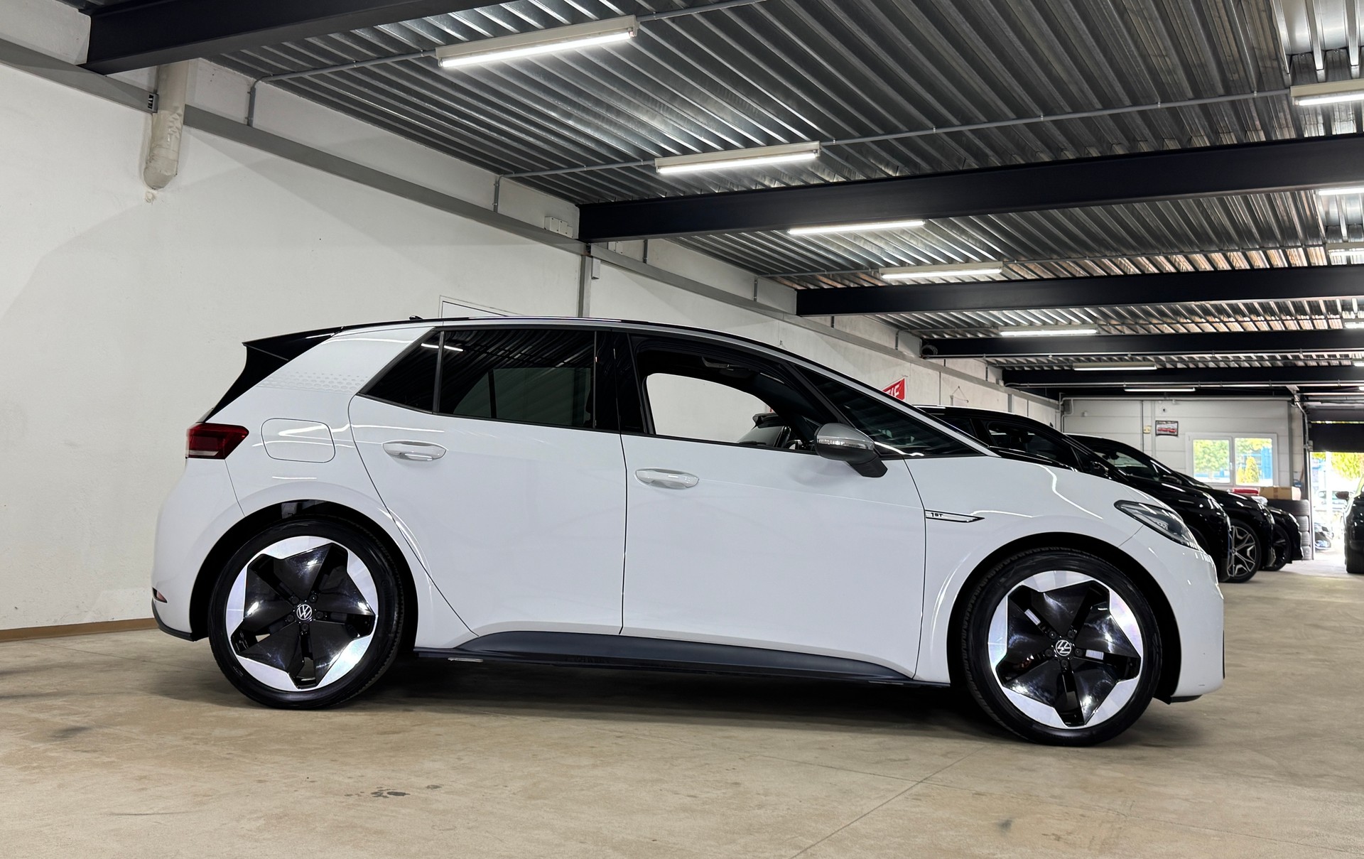 VW ID.3 Pro Performance 58kWh 1ST Max / TOP Ausstattung-image-3