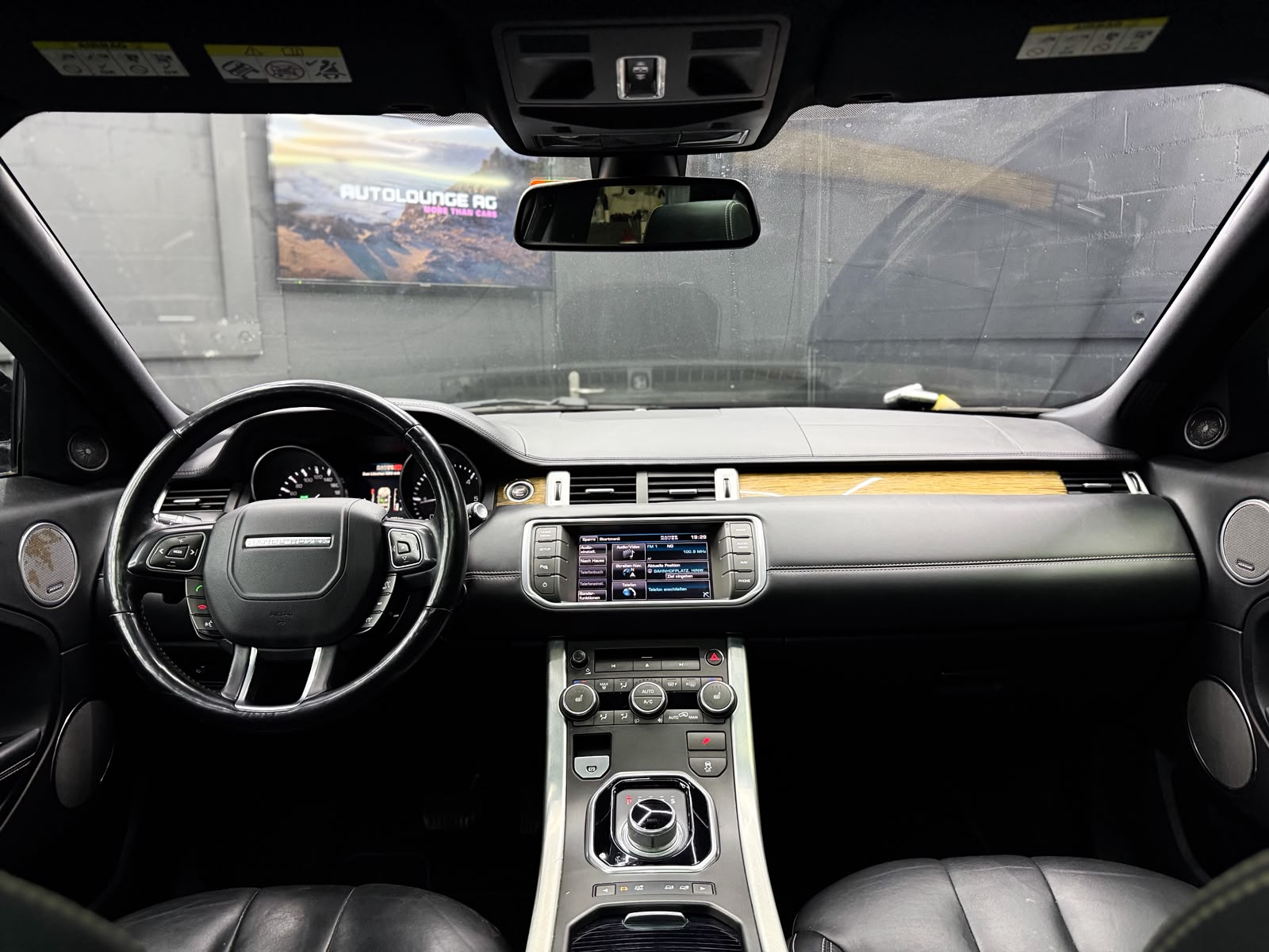 LAND ROVER Range Rover Evoque 2.2 SD4 Dynamic AT6-image-9